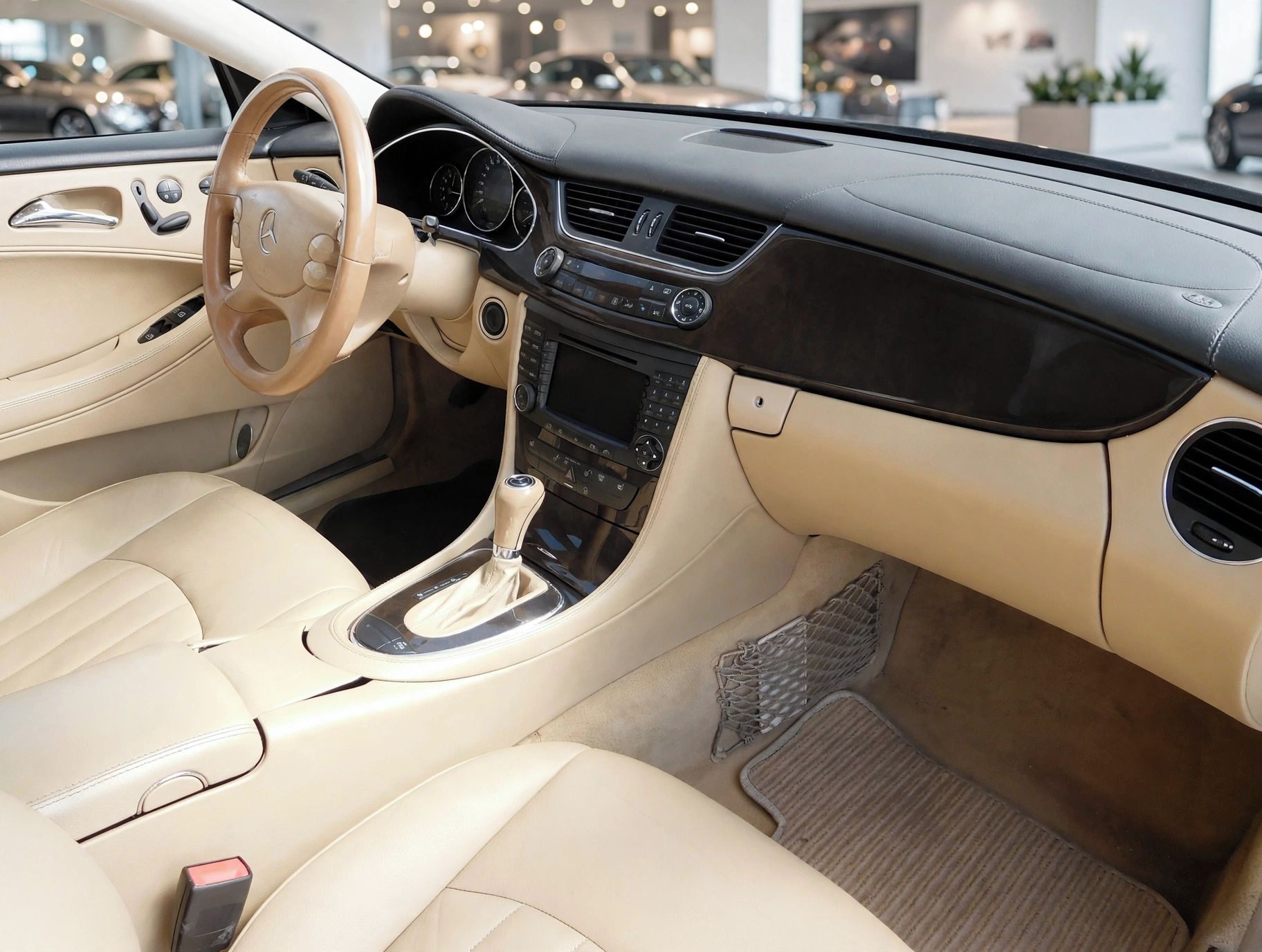 Mercedes-Benz CLS, 320 CDi, 165 kW, Automat - fotka 5