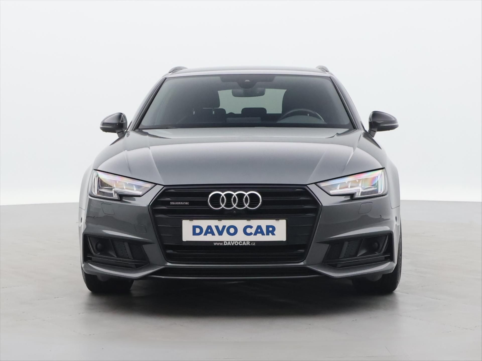 Audi A4, 3,0 TDI 200kW quattro Navi - fotka 2