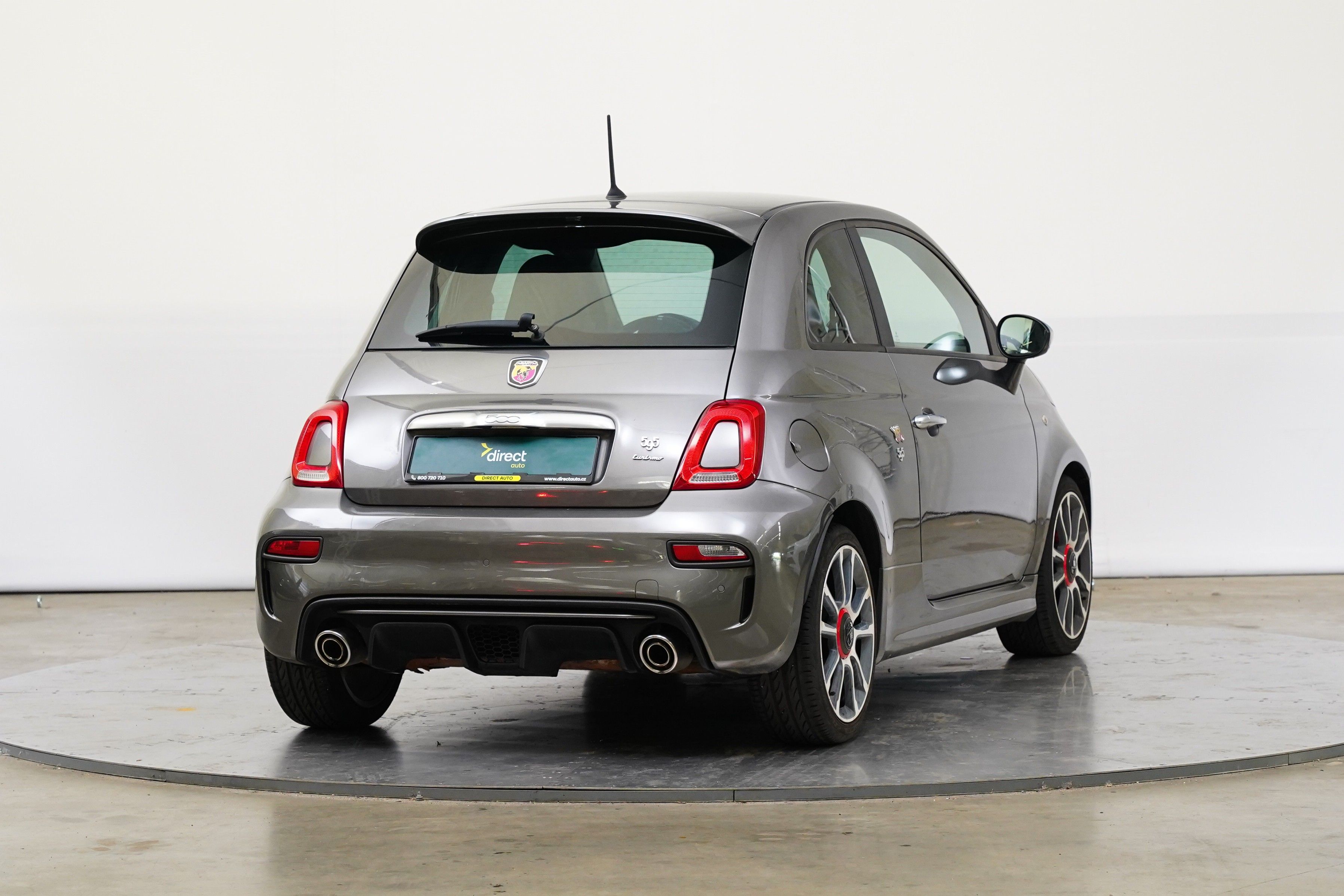 Abarth 595, 1.4 Turbo 121 kW Turismo - fotka 2