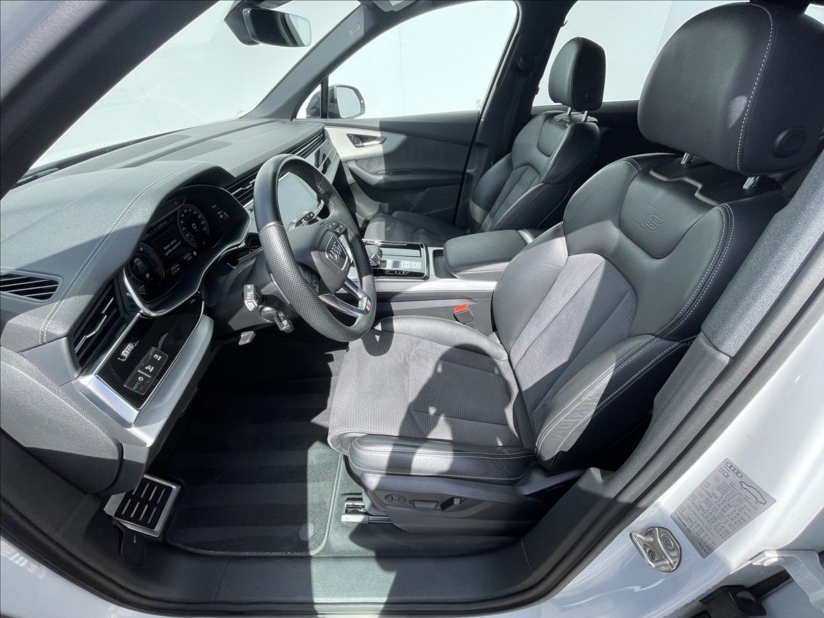 Audi Q7, 3,0 50 TDI quattro S line TZ - fotka 4