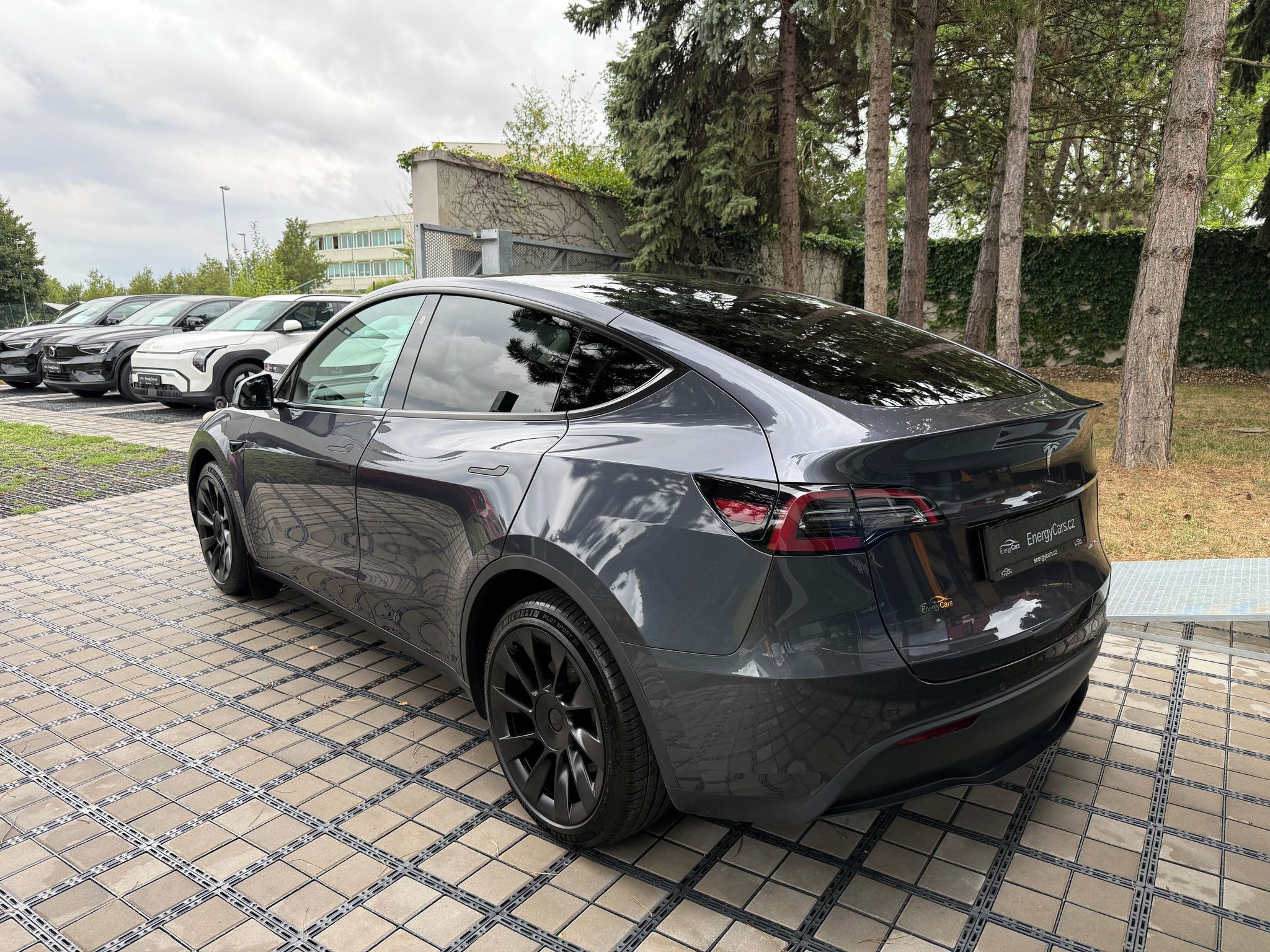 Tesla Model Y, Long Range AWD 20´ - fotka 4