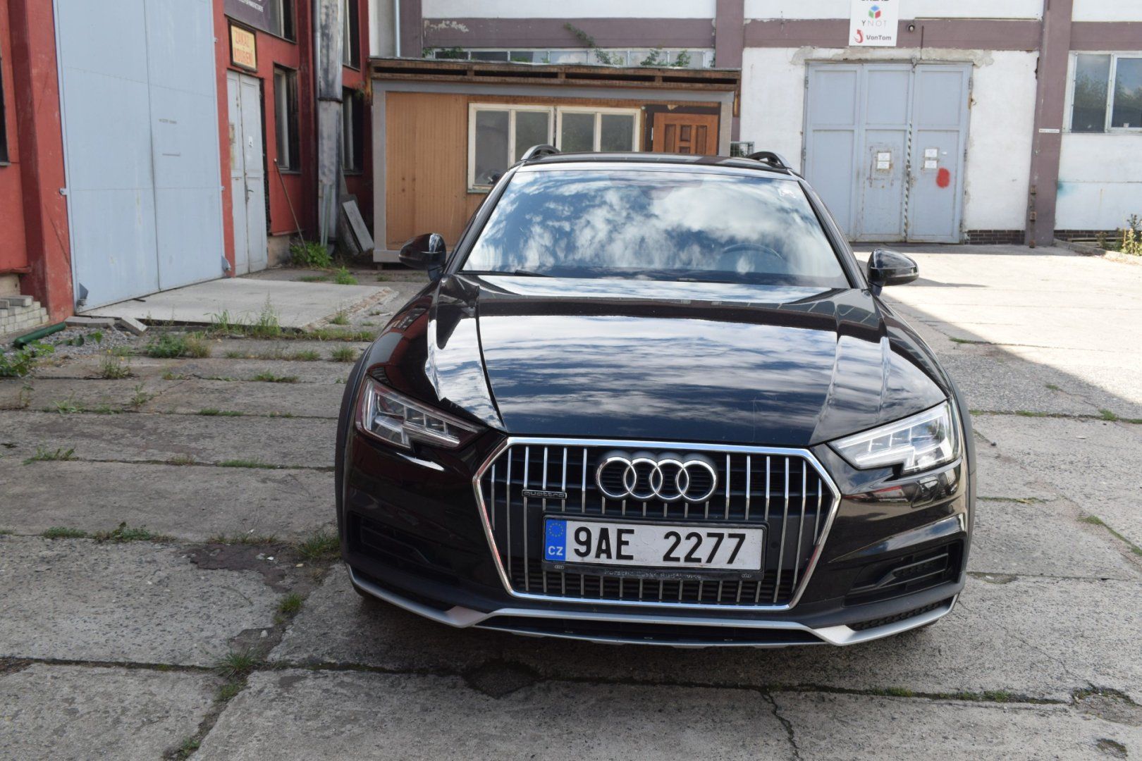 Audi A4 allroad, servis. pěkná - fotka 6