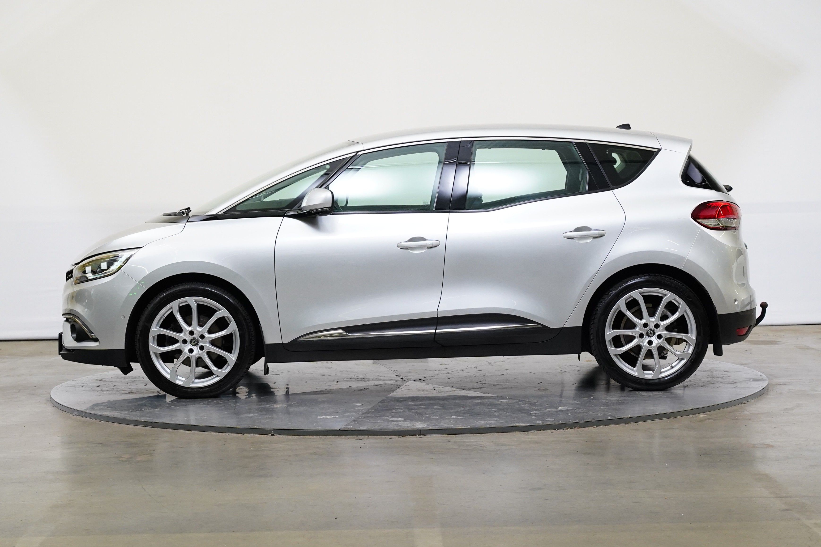 Renault Scénic, 1.2 TCe 97 kW Energy Intens - fotka 3