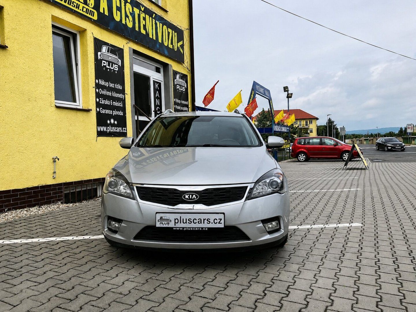 Kia Cee´d, 2,0 CRDi(103kW)*STK DO 8/2028* - fotka 3