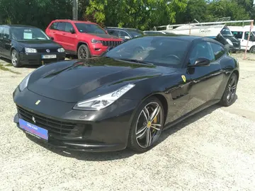 Ferrari GTC4 Lusso, V12