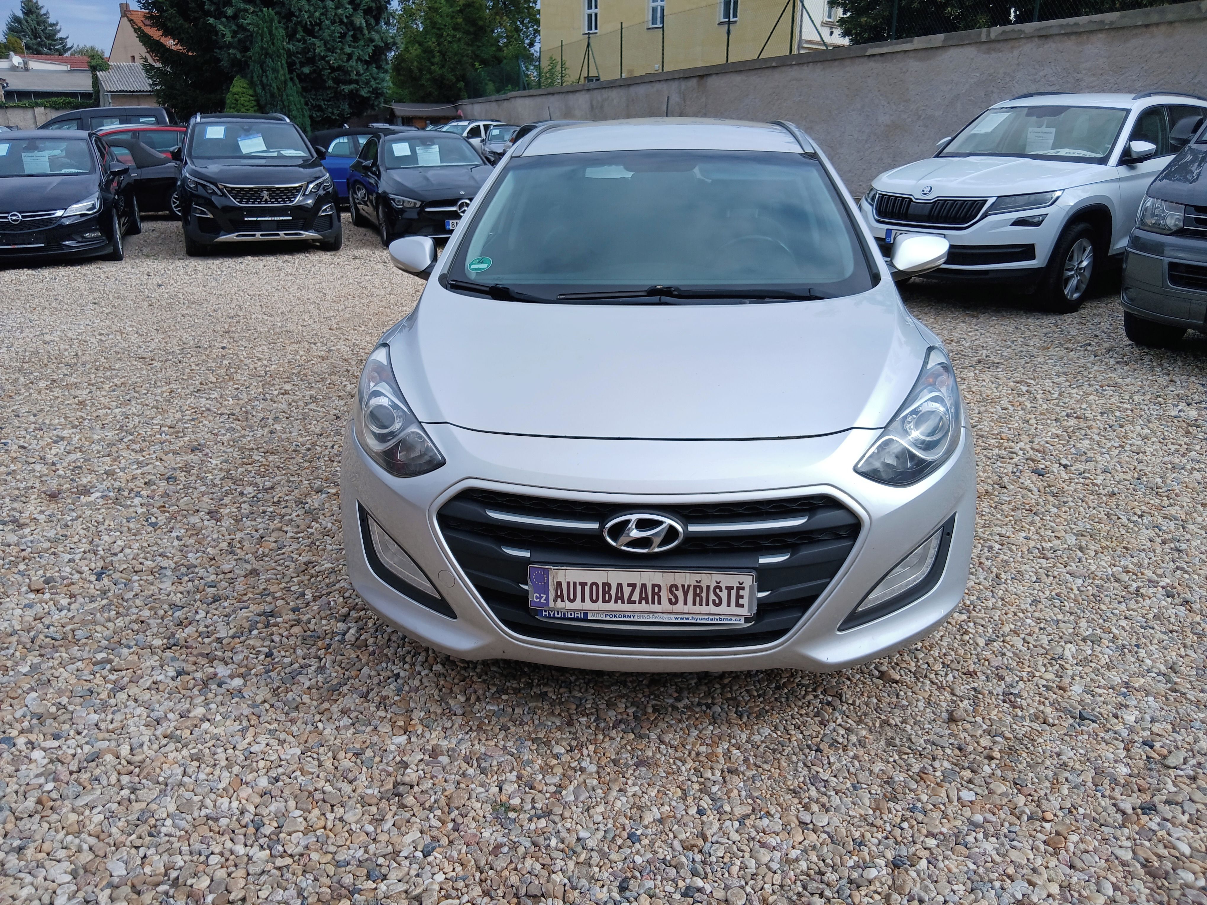 Hyundai i30, 1.6CRDi 81KW DPH,ČR +Zim.kola - fotka 2