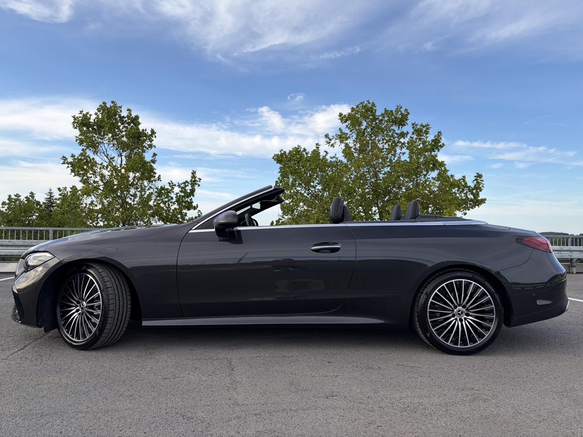 Mercedes-Benz CLE, 220d Cabrio AMG el.sed KEYLESS - fotka 6