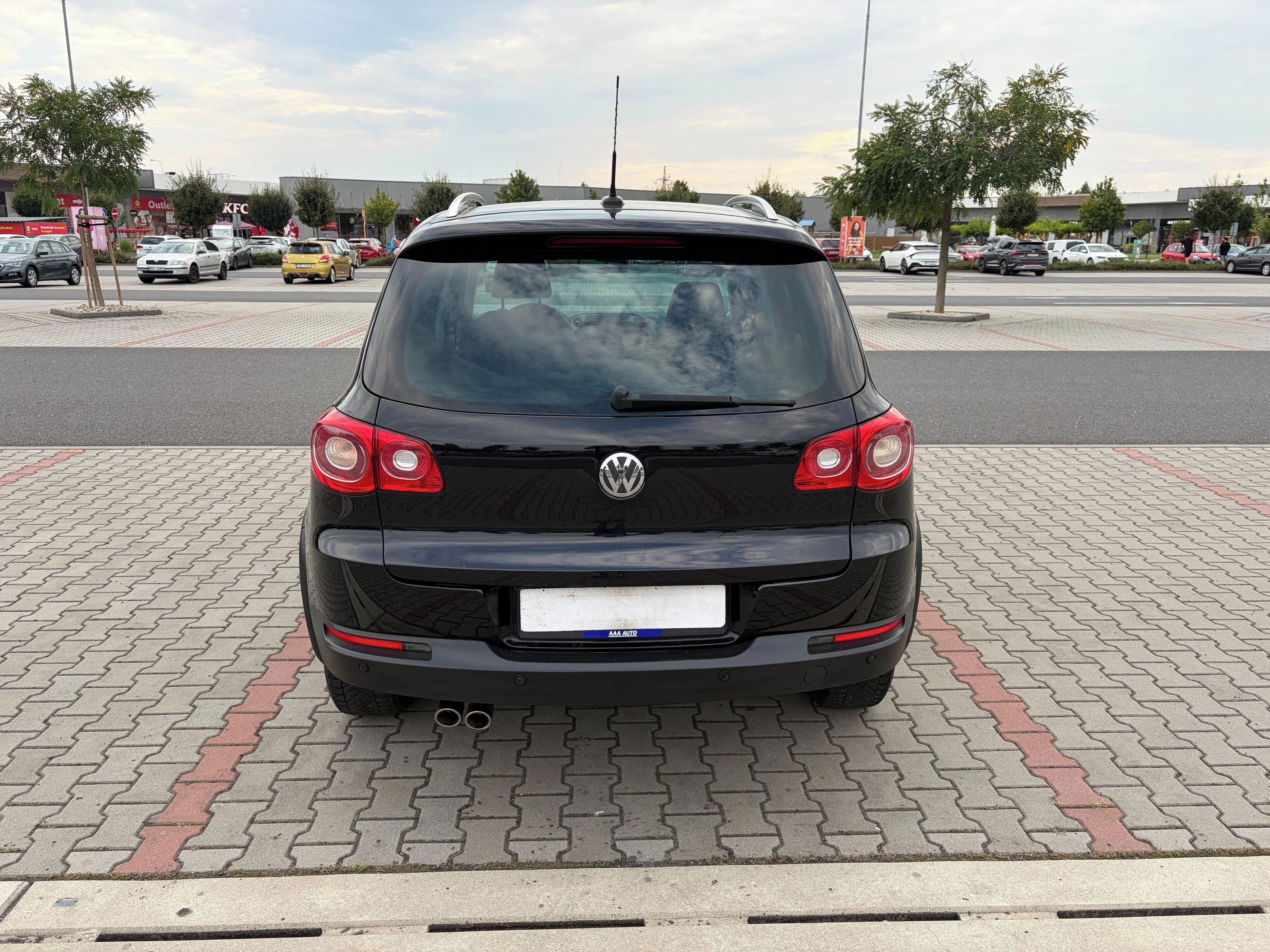 Volkswagen Tiguan, Sport 2.0 TDi 125kw 4x4 NAVI - fotka 4