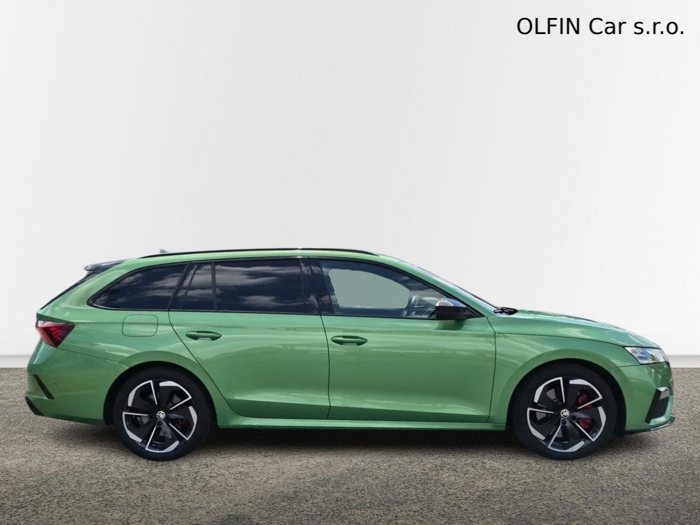 Škoda Octavia, Combi 2,0 TSI DSG RS 180 kW - fotka 6
