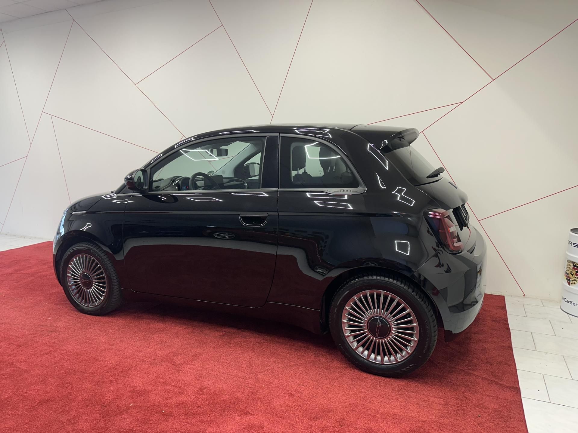 Fiat 500E, 500E 3+1*42kwh*KAMERA*DPH - fotka 3