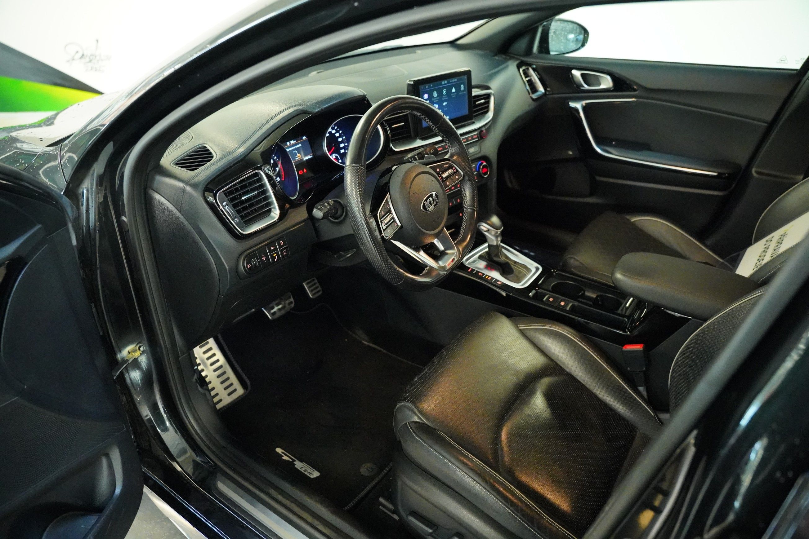 Kia ProCeed, 1.4 TGDI 103 kW GT Line - fotka 6