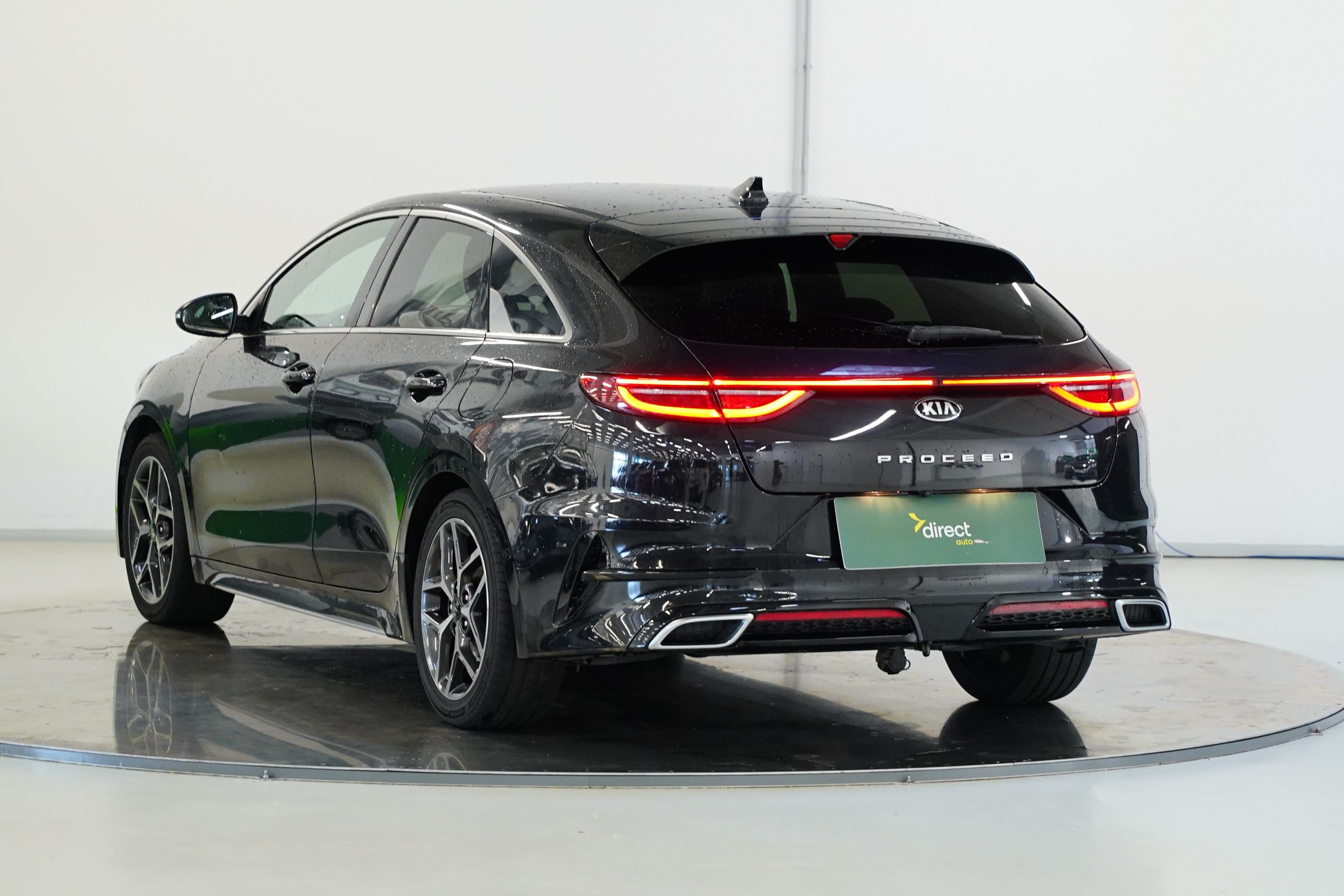 Kia ProCeed, 1.4 TGDI 103 kW GT Line - fotka 2