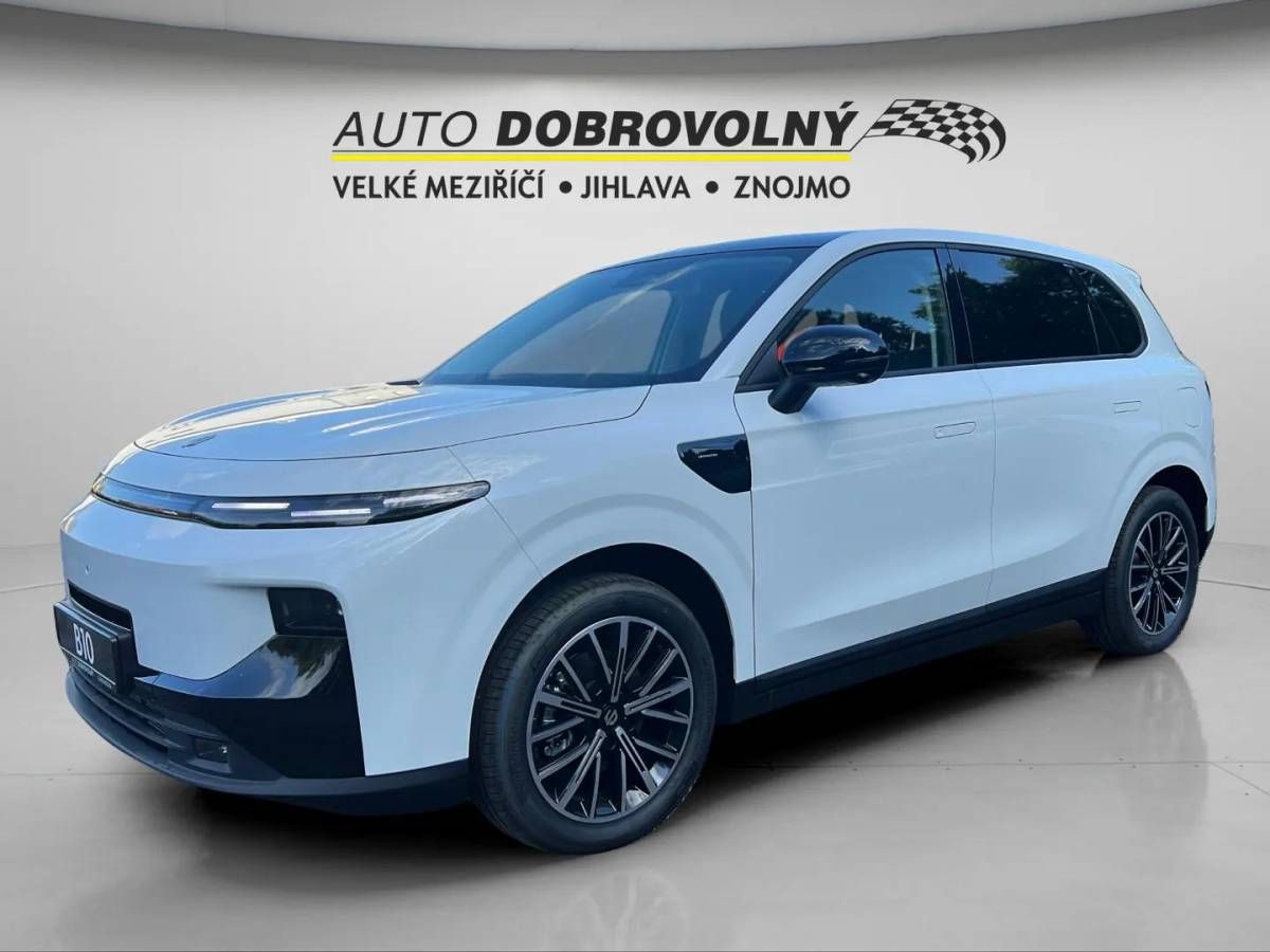 Leapmotor B10, Design hybrid EV baterie 18,8k - fotka 3