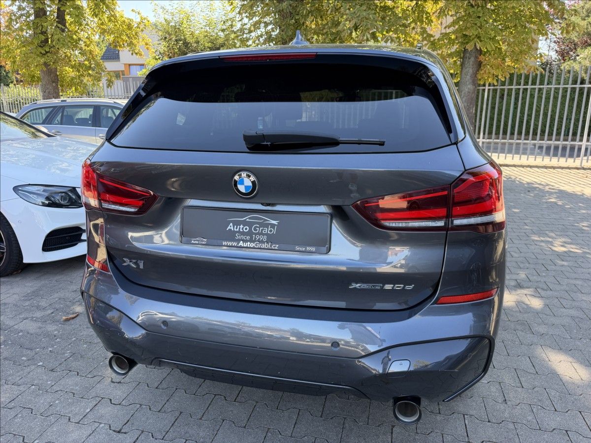 BMW X1, 20d xDrive M-Paket - fotka 5