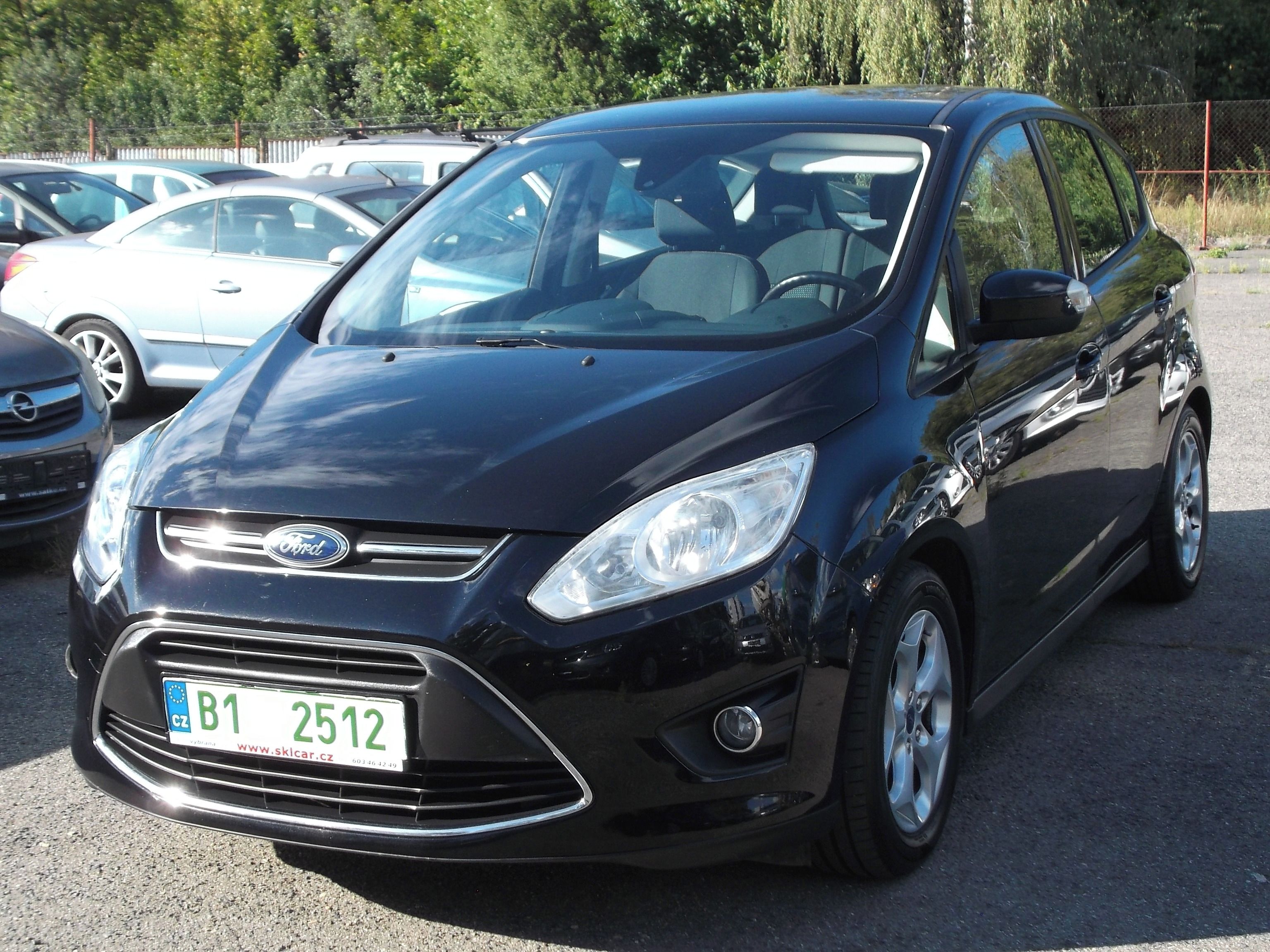 Ford C-MAX, 1,6 16V PDC,temp,autklima,92kW - fotka 4