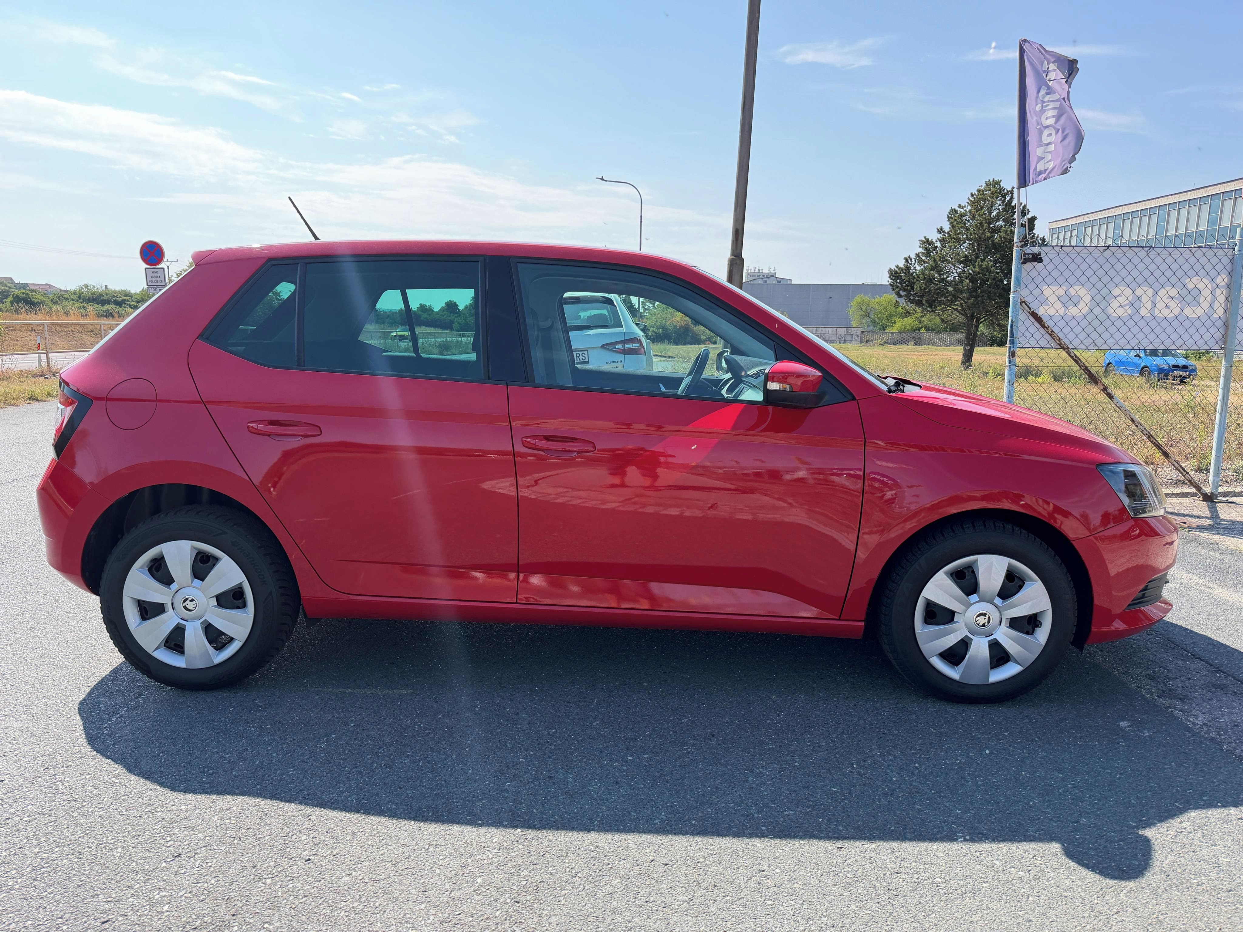 Škoda Fabia, 1.0 MPI 44kW VÝBAVA - fotka 5