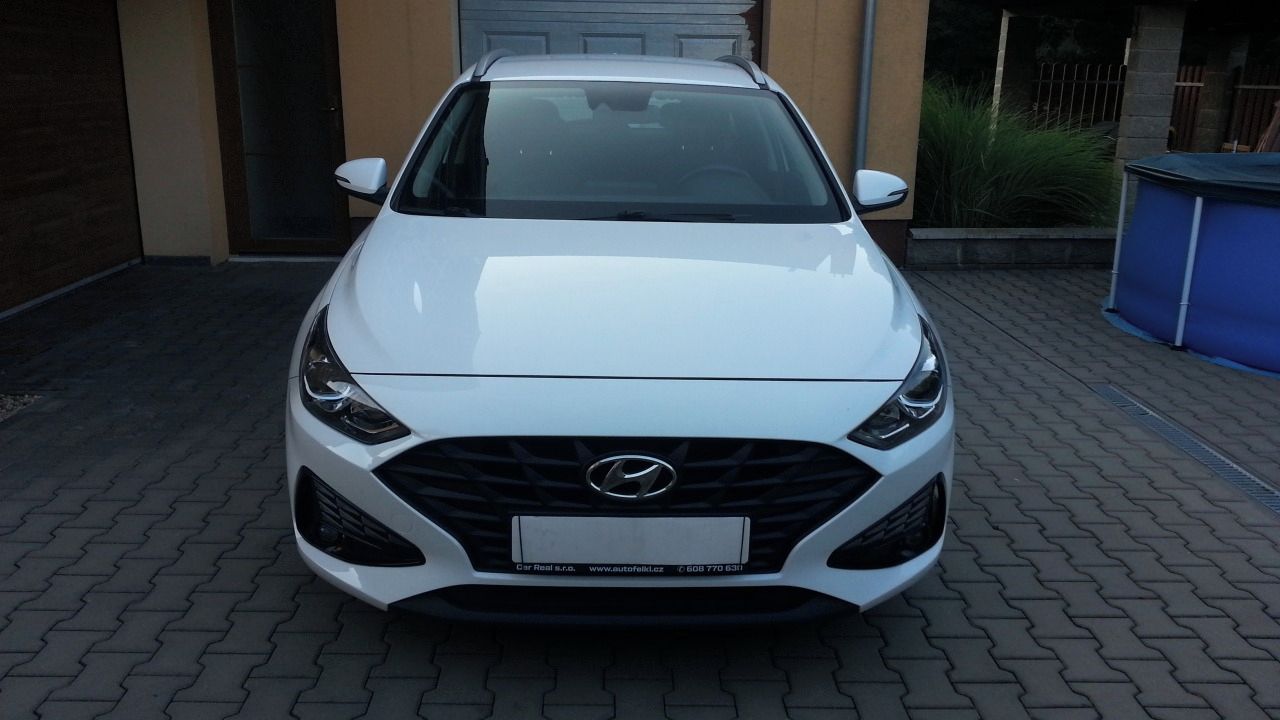 Hyundai i30, 1.0 T-Gdi Family Comfort Kombi - fotka 2