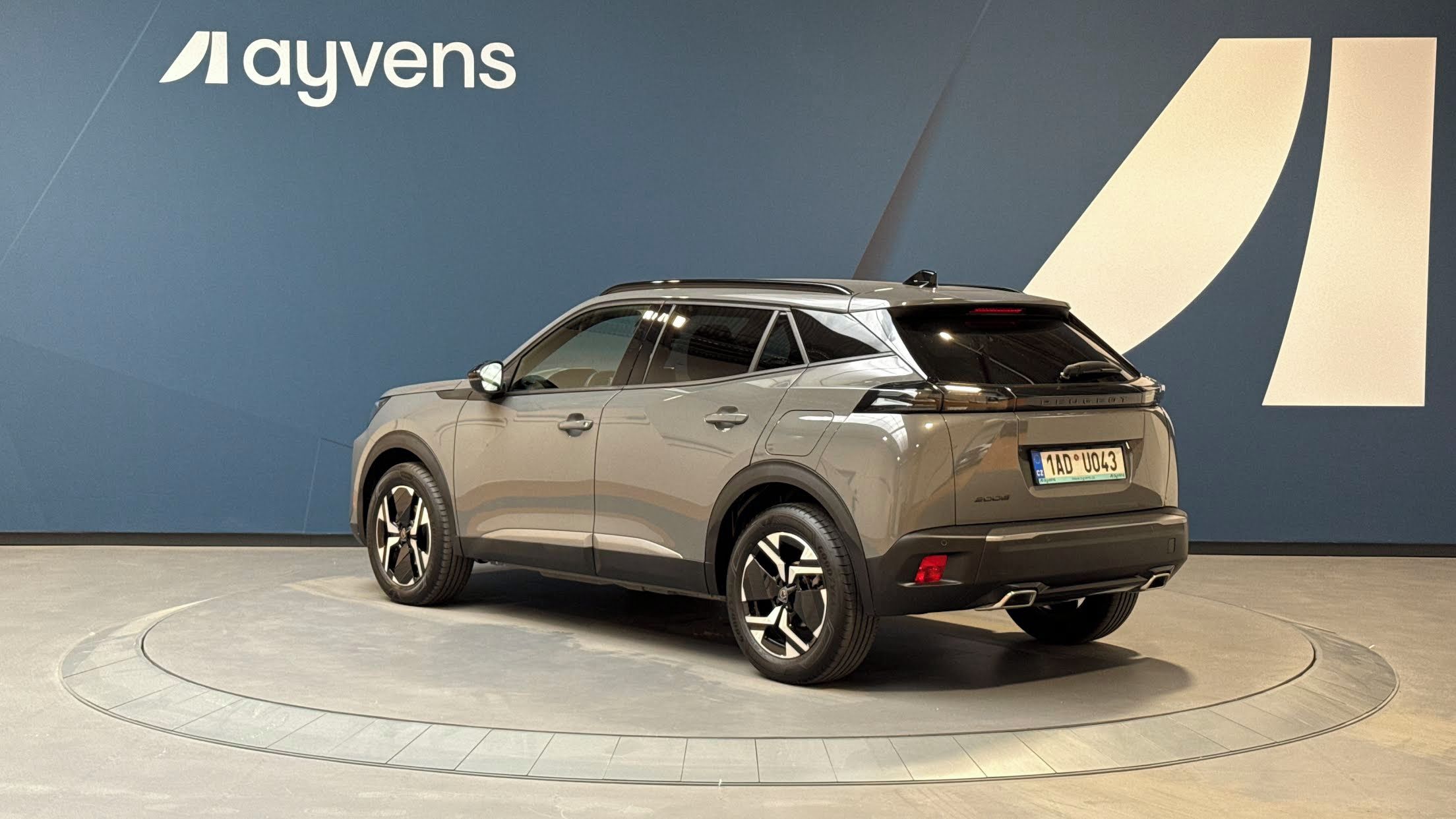 Peugeot 2008, ALLURE 1.2 PureTech 130 S&S EA - fotka 3
