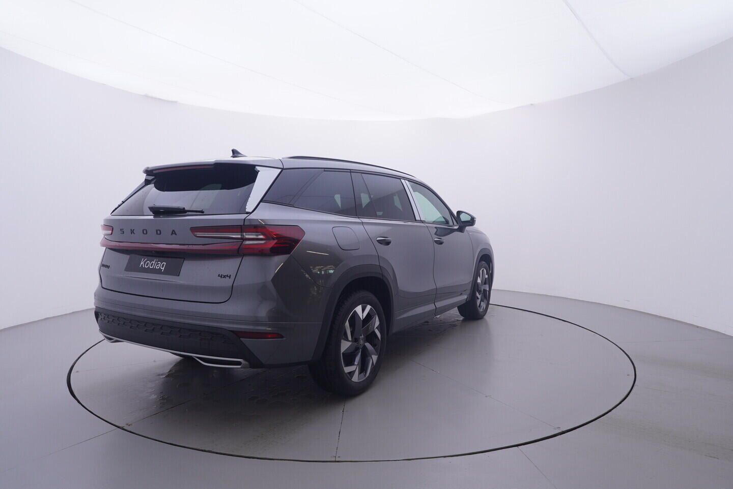 Škoda Kodiaq, Sportline 2.0 TDI 4x4 142 kW - fotka 5