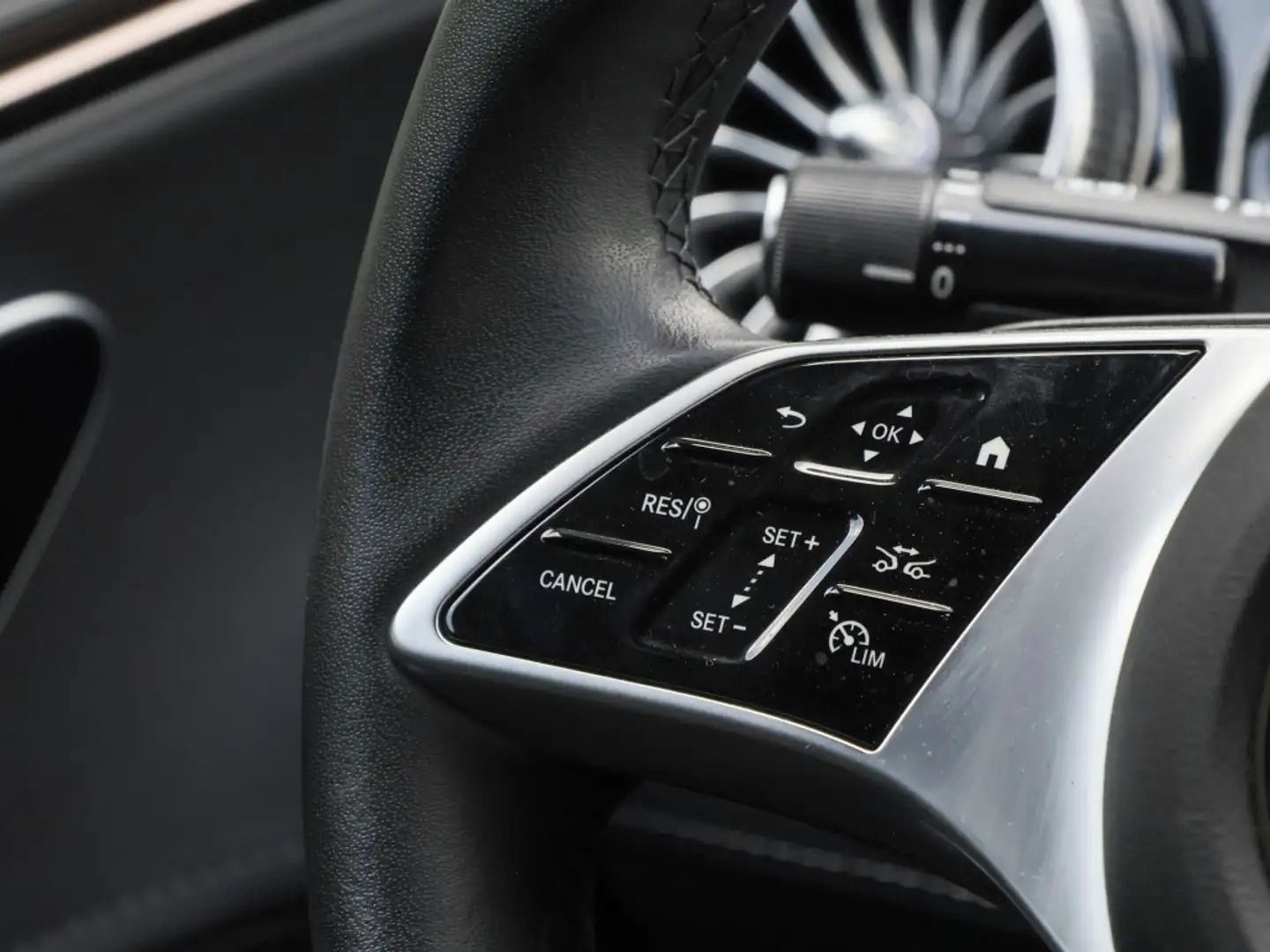 Mercedes-Benz EQE, 350 | Electric Art | Burmester - fotka 5