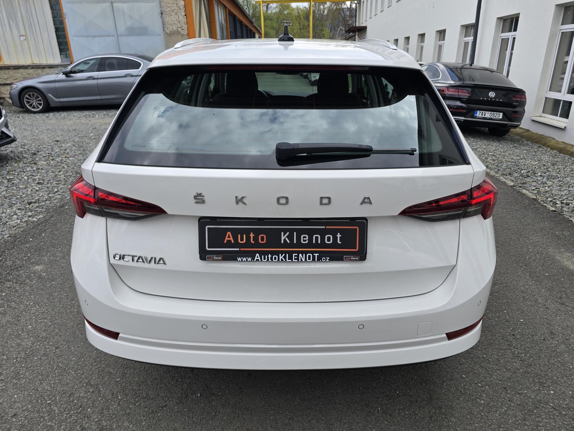 Škoda Octavia, 2.0TDi 110kW DSG STYLE + NAVI - fotka 6