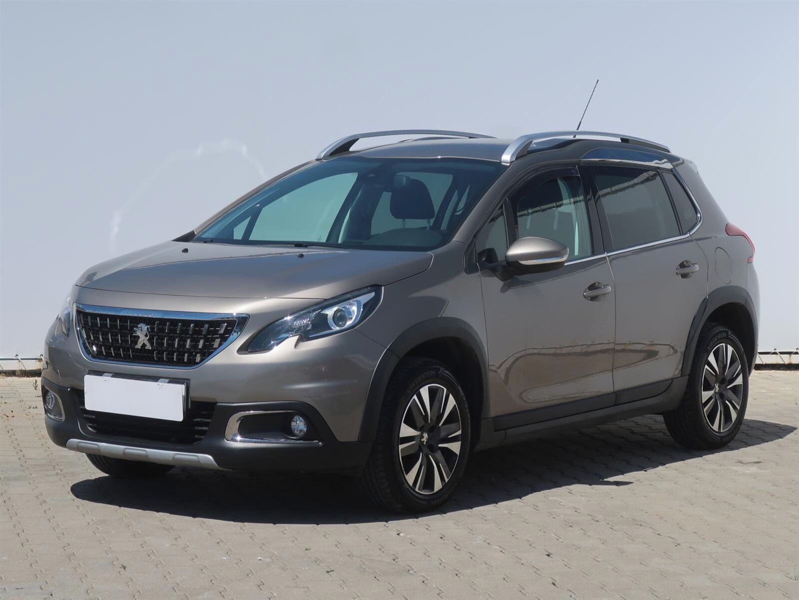 Peugeot 2008, 1.2 PureTech, Serv.kniha - fotka 2
