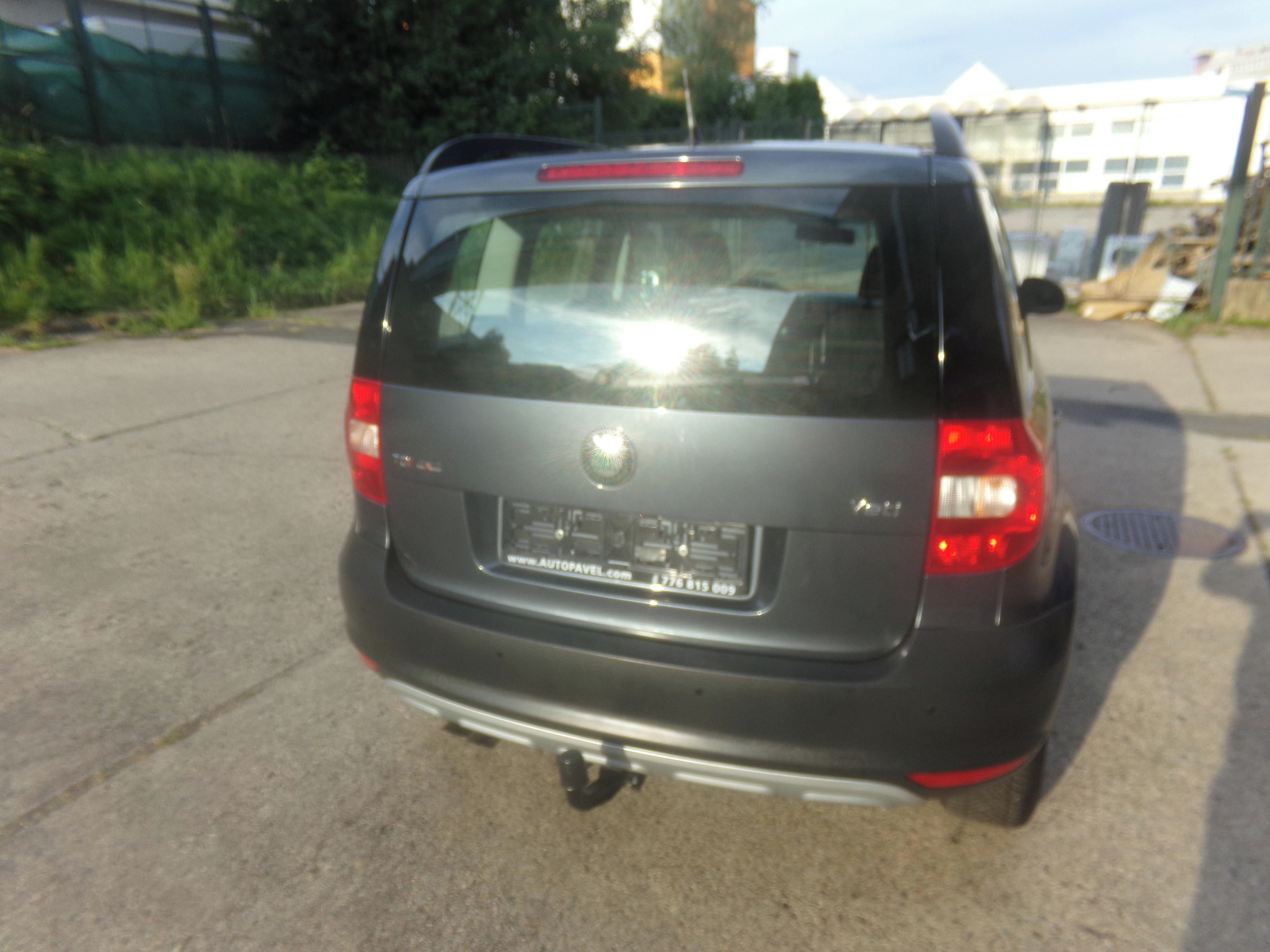 Škoda Yeti, 2.0TDI 4x4 AMBITION - fotka 3