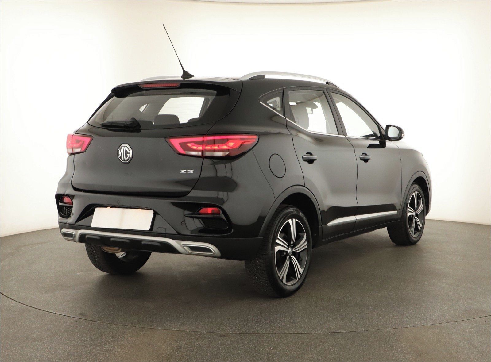 MG ZS, 1.5, Tempomat, Park. senzory - fotka 5
