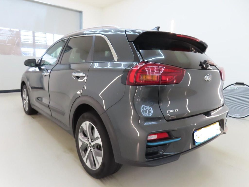 Kia Niro, KIA e-Niro 64kWh DynamicPlusLi - fotka 4