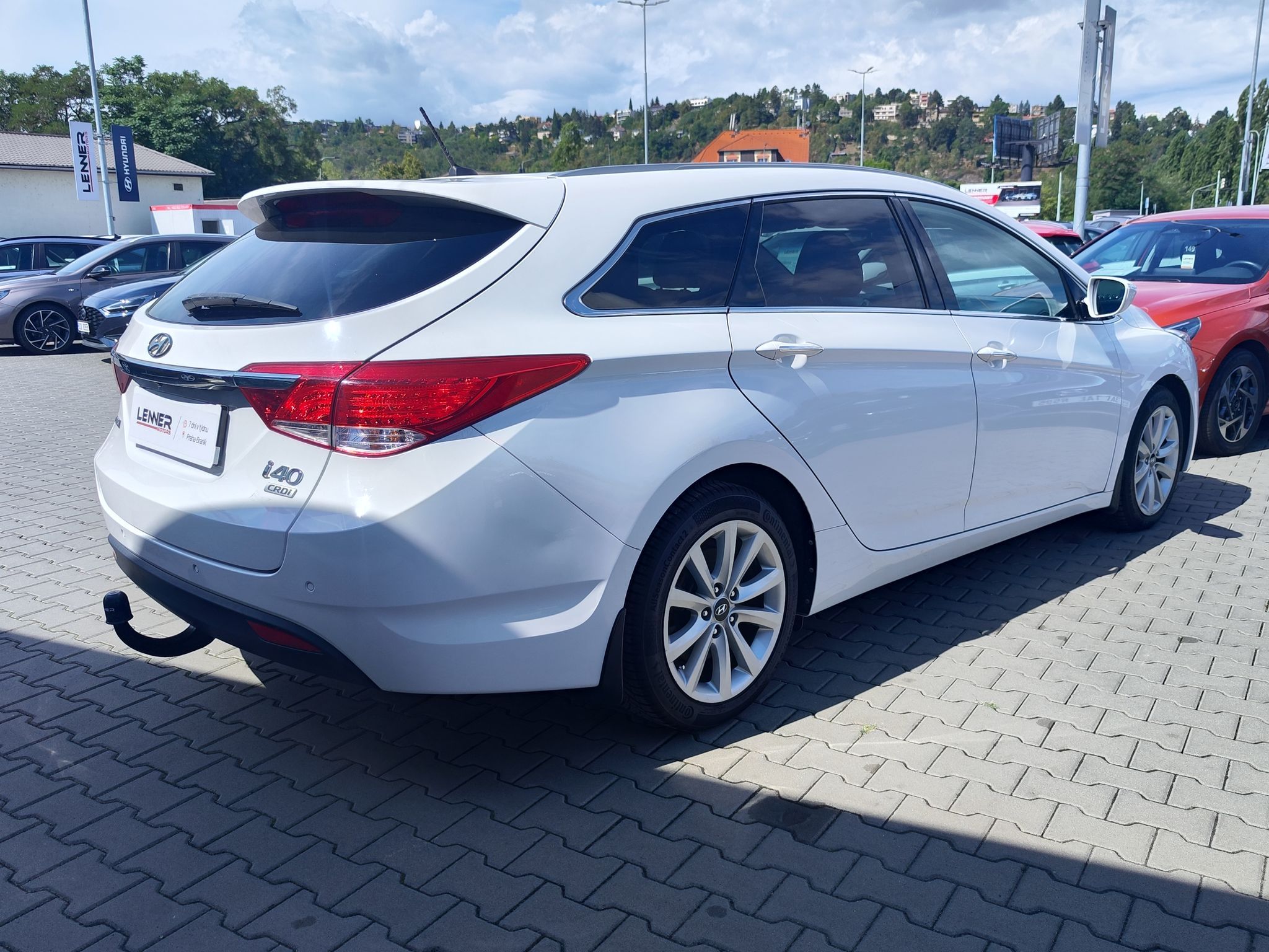 Hyundai i40, 1.7 CRDI/100kW Experience AT - fotka 5
