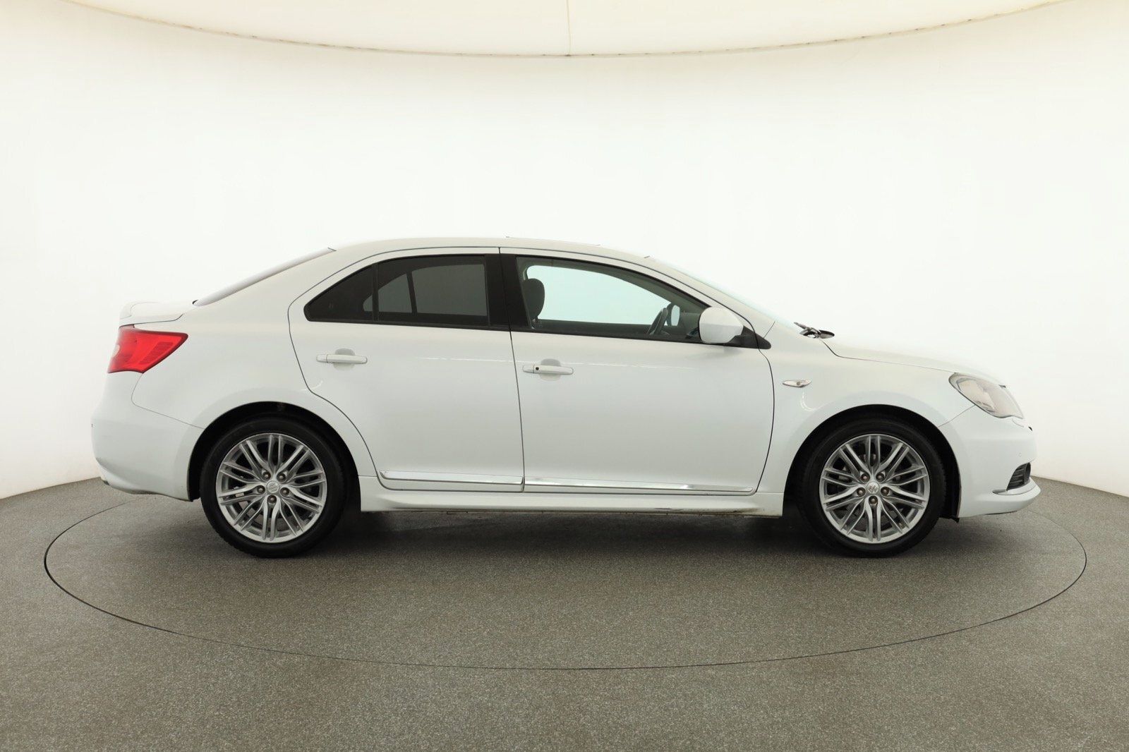 Suzuki Kizashi, 2.4 VVT, Serv.kniha - fotka 6