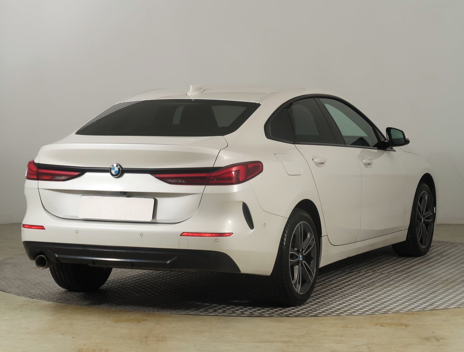 BMW Řada 2, 218i Gran Coupé, M Paket - fotka 5