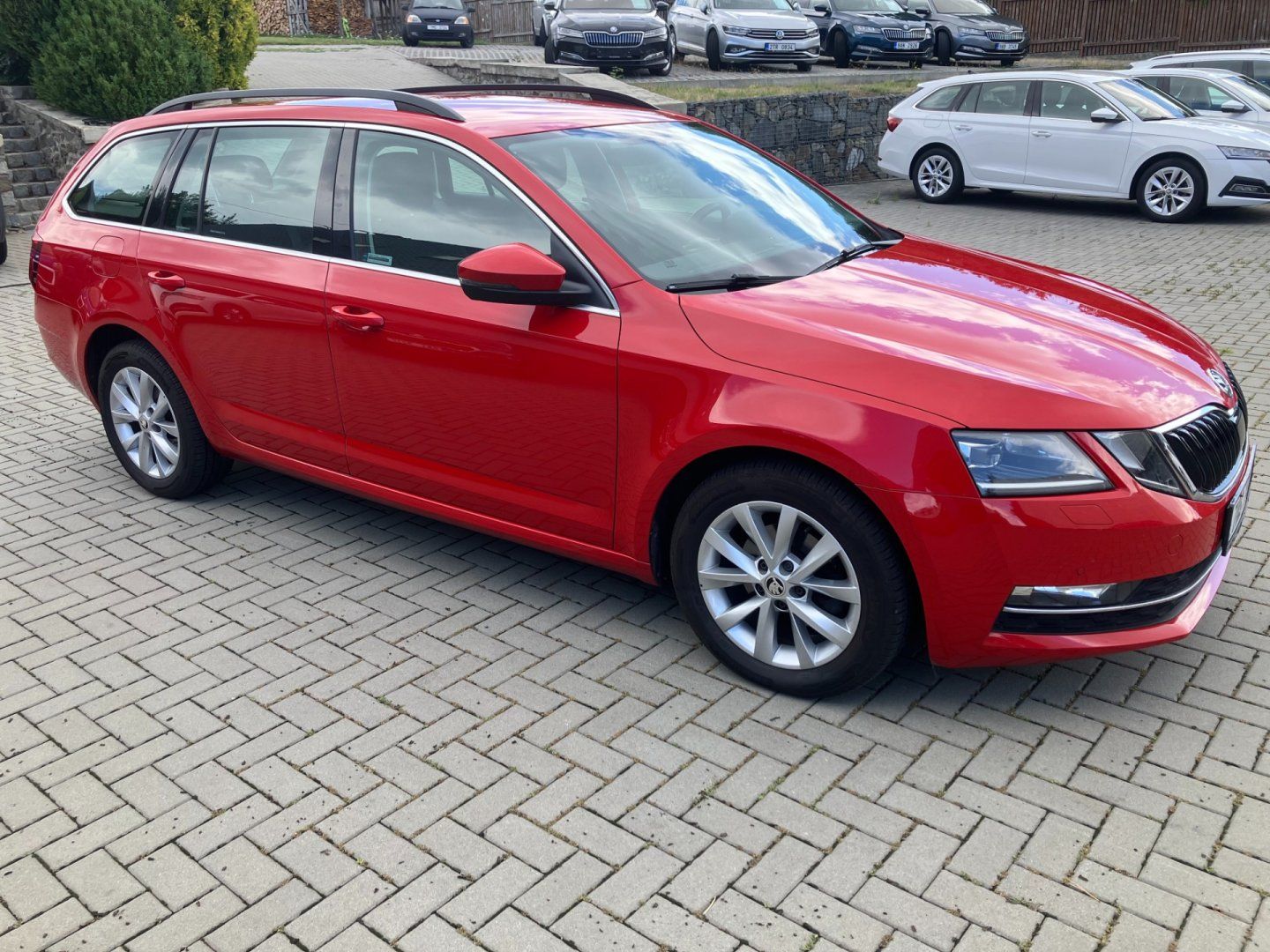 Škoda Octavia, 1.6TDI 85kW STYLE NEHAVAROVANÉ - fotka 2