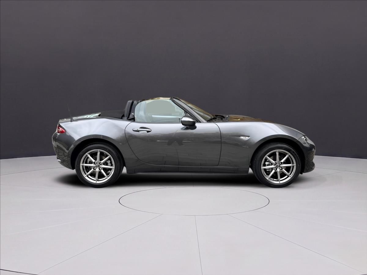 Mazda MX-5, 1,5 132ps 6MT RWD Exlusive-Lin - fotka 6