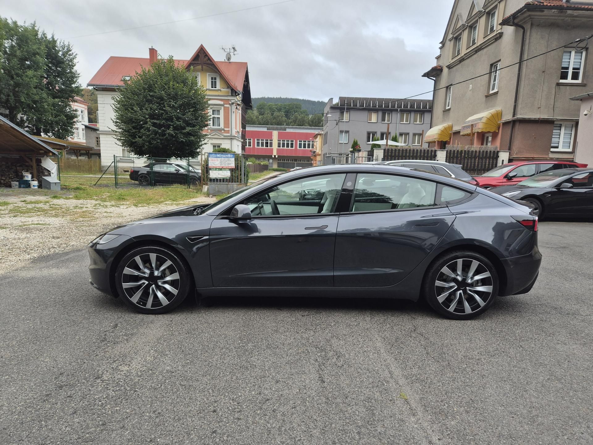 Tesla Model 3, LONG RANGE DUAL MOTOR SOH 93,5 - fotka 6