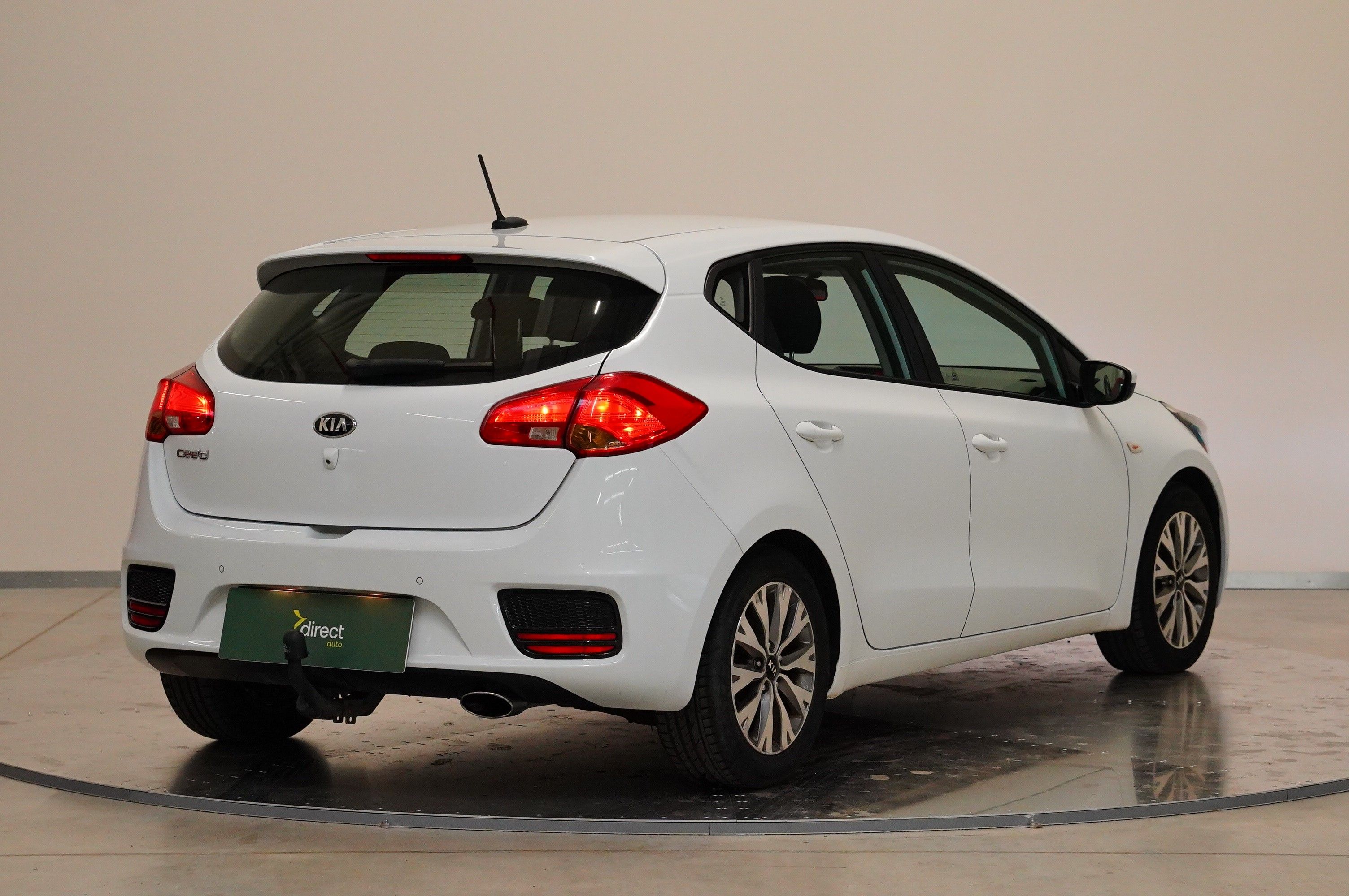Kia Cee´d, 1.4 CVVT 73 kW Comfort Plus - fotka 3