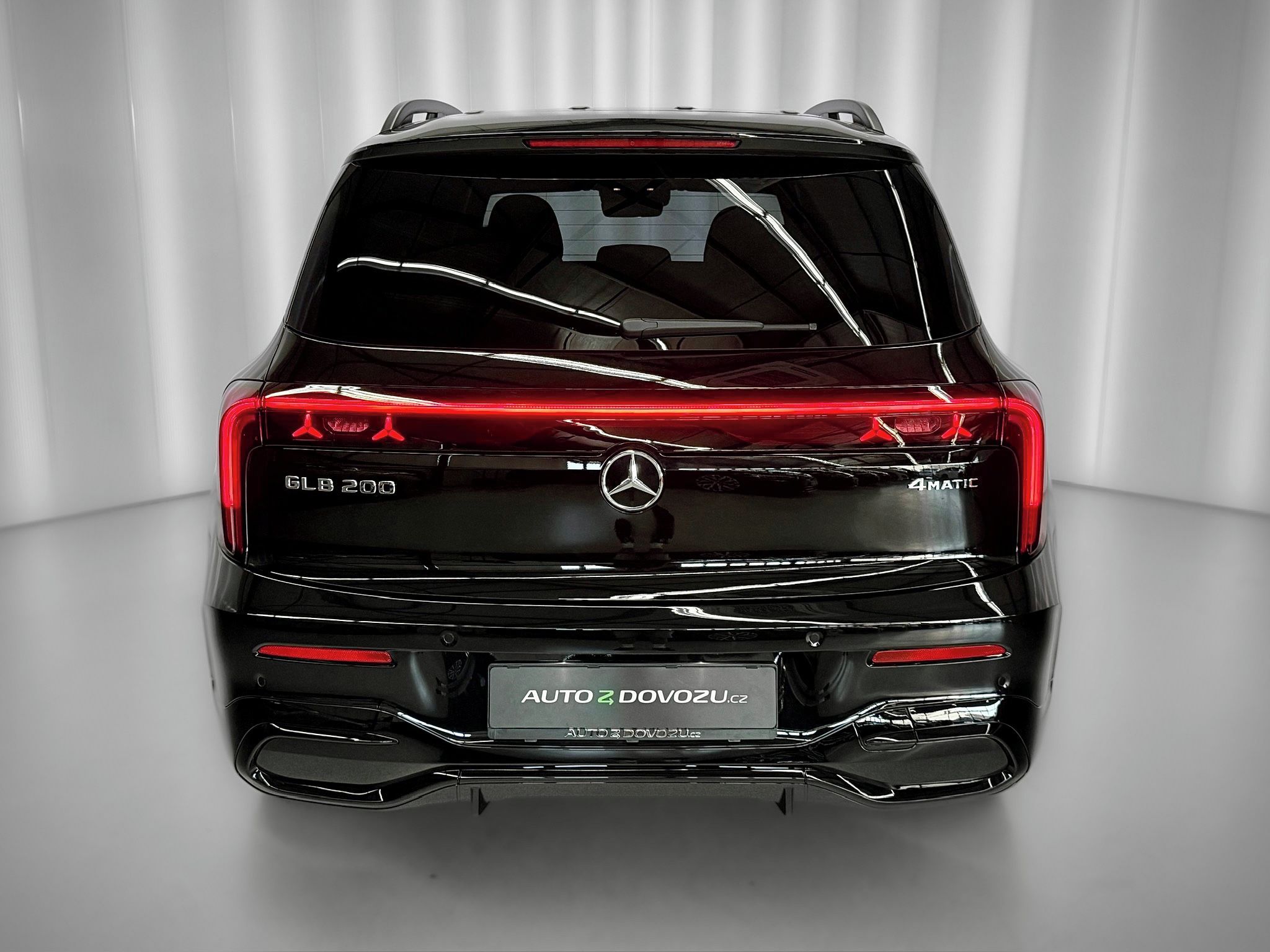Mercedes-Benz GLB, 8G-eDCT 4MATIC AMG, PANORAMA, - fotka 5