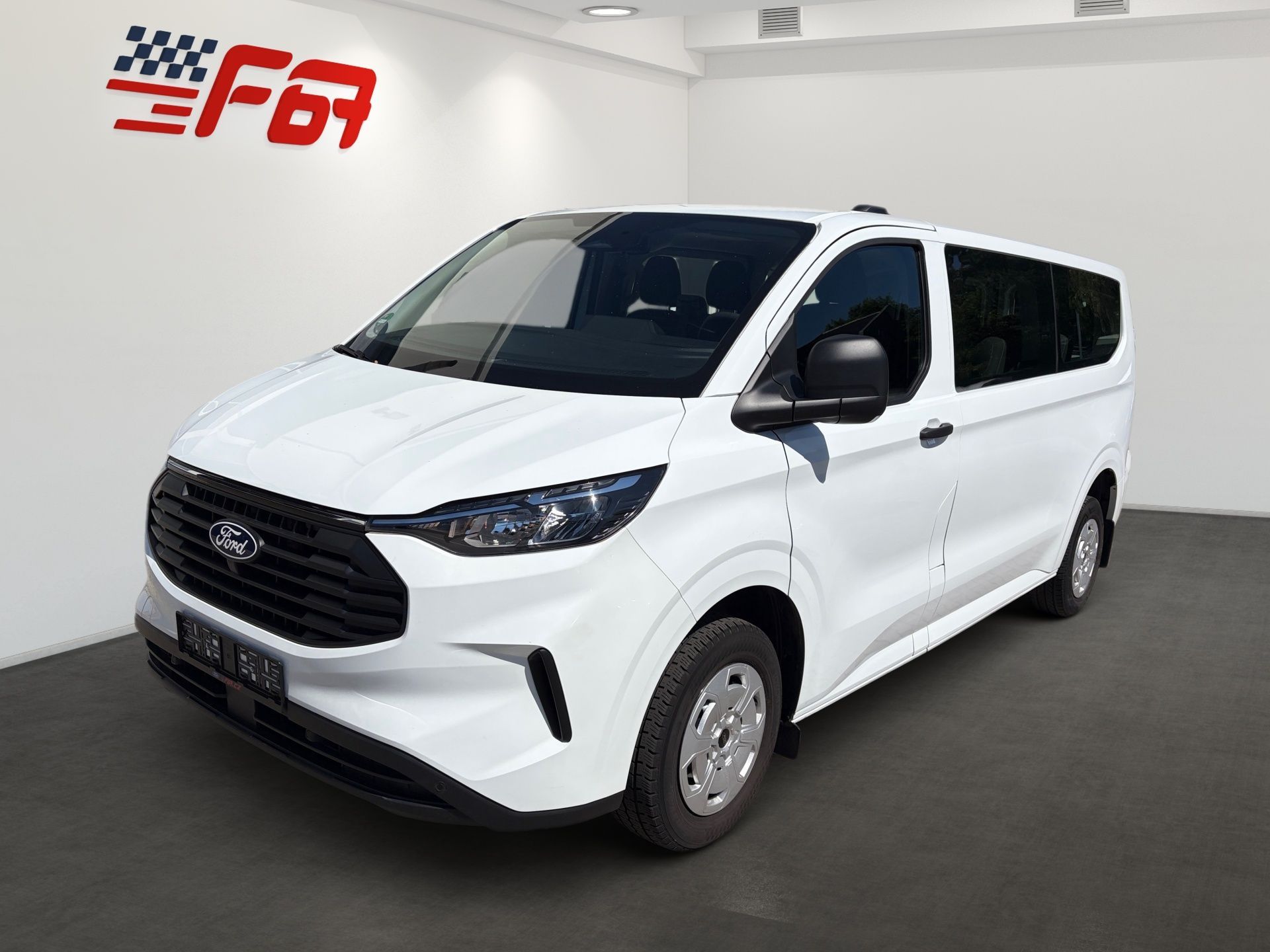 Ford Transit Custom, 9- míst KOMBI L2 dvojitá klima