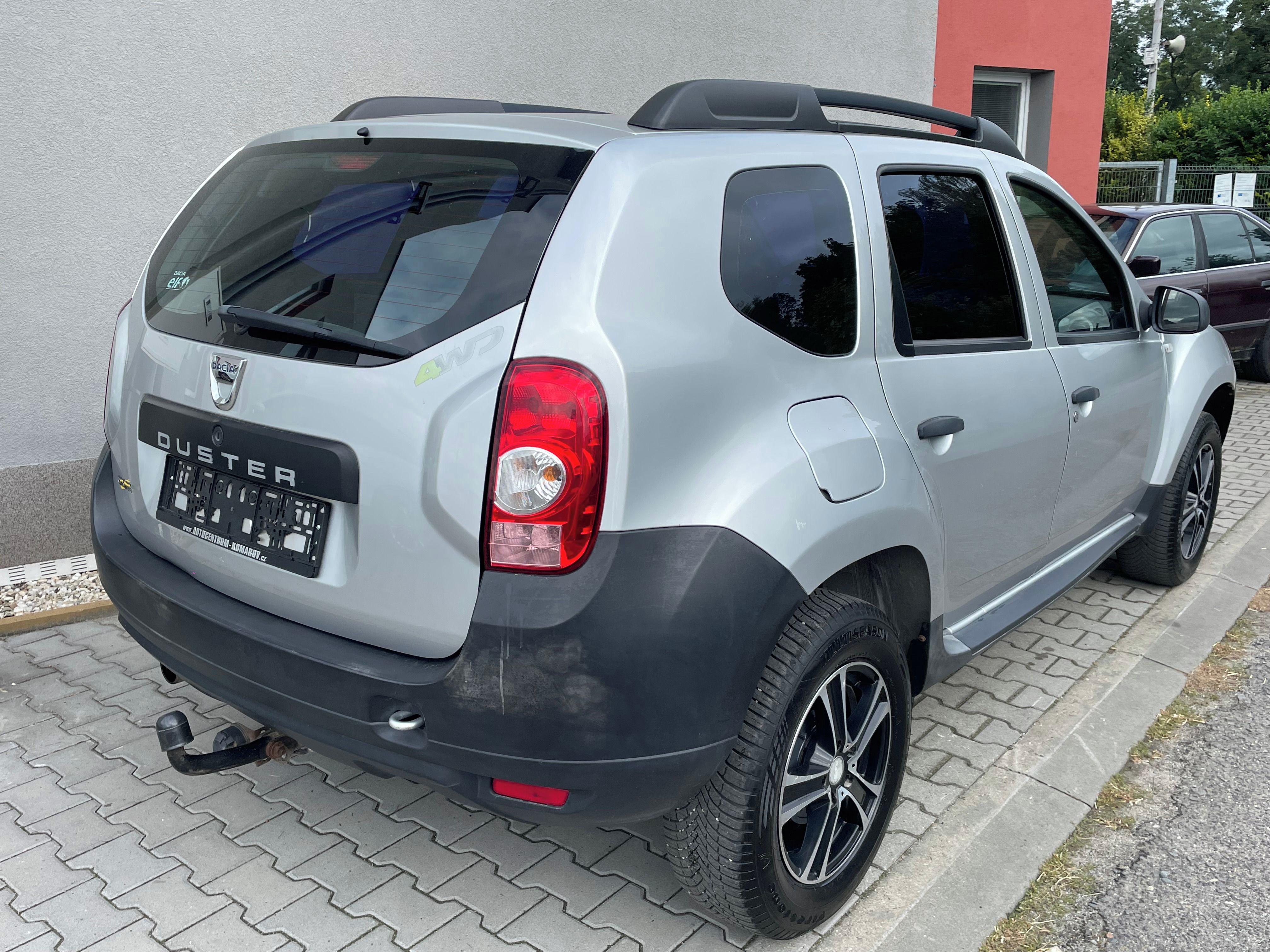 Dacia Duster, 1.6 16v 4x4 1.Majitel Tažné - fotka 5
