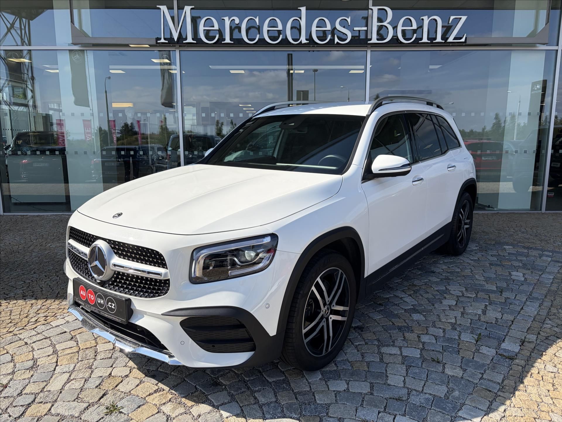 Mercedes-Benz GLB, GLB 250