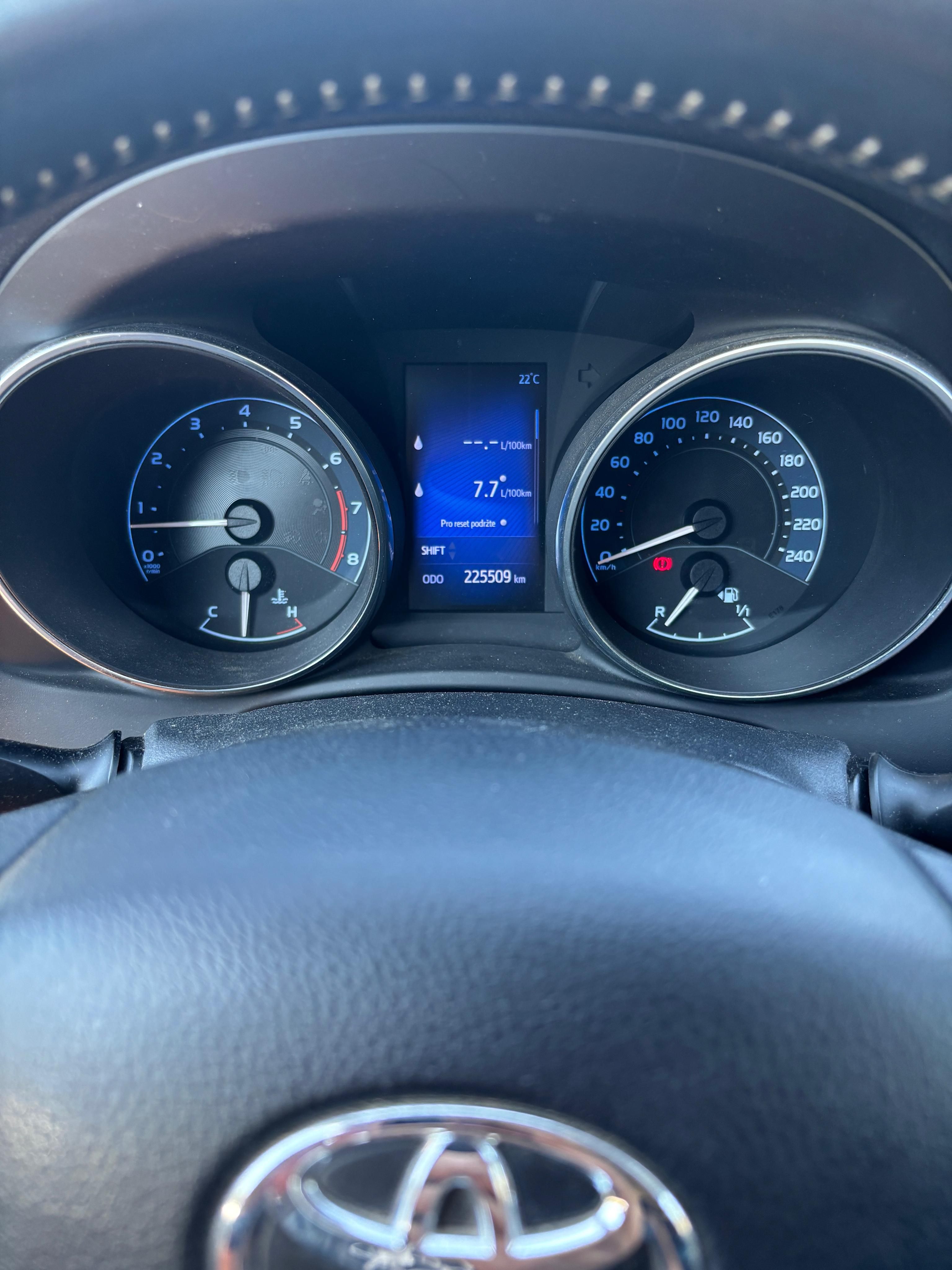 Toyota Auris, 1,6 benzin, - fotka 6