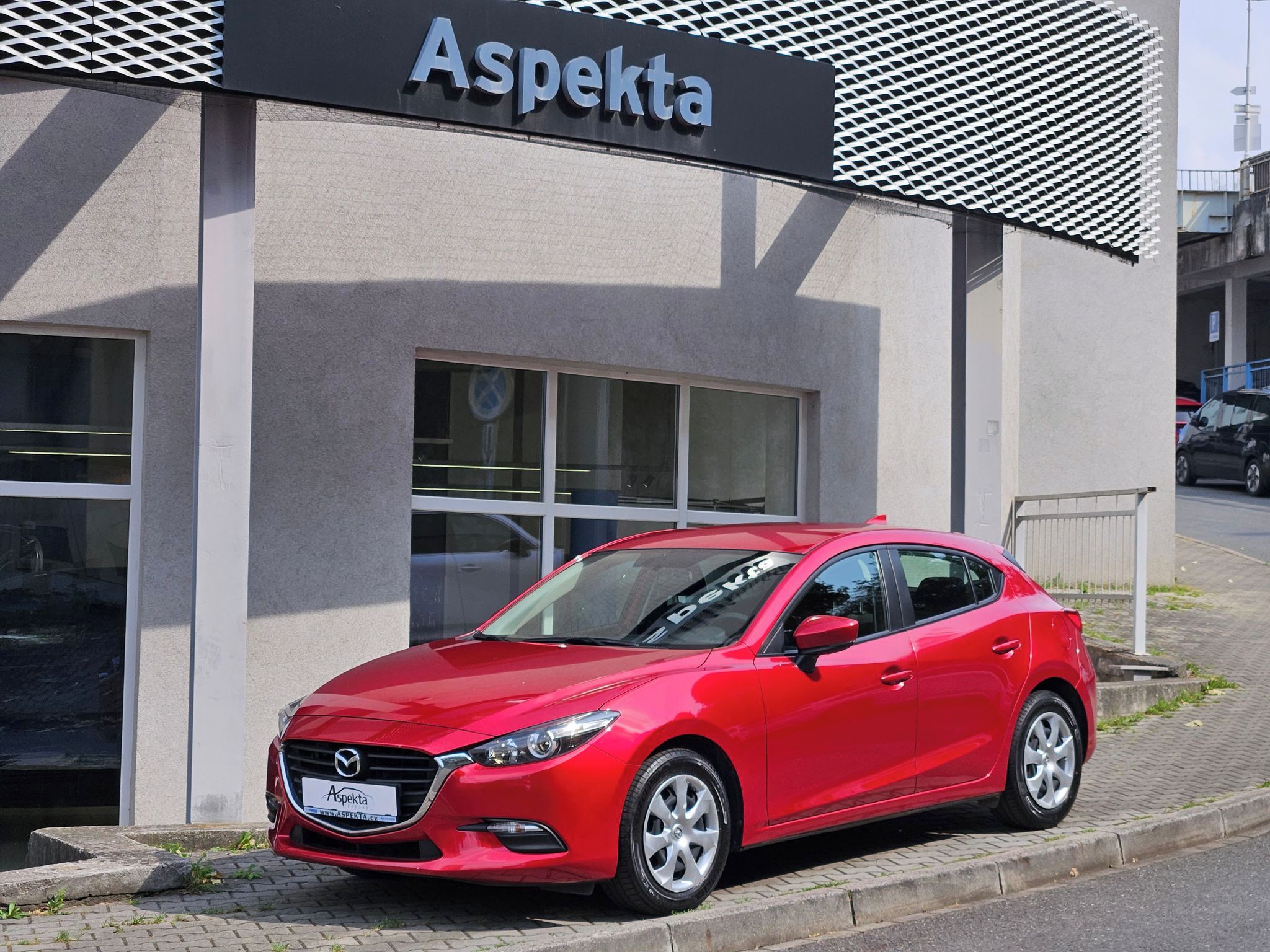 Mazda 3, 1.5i SKYACTIV-G 74kW, ČR,1.maj