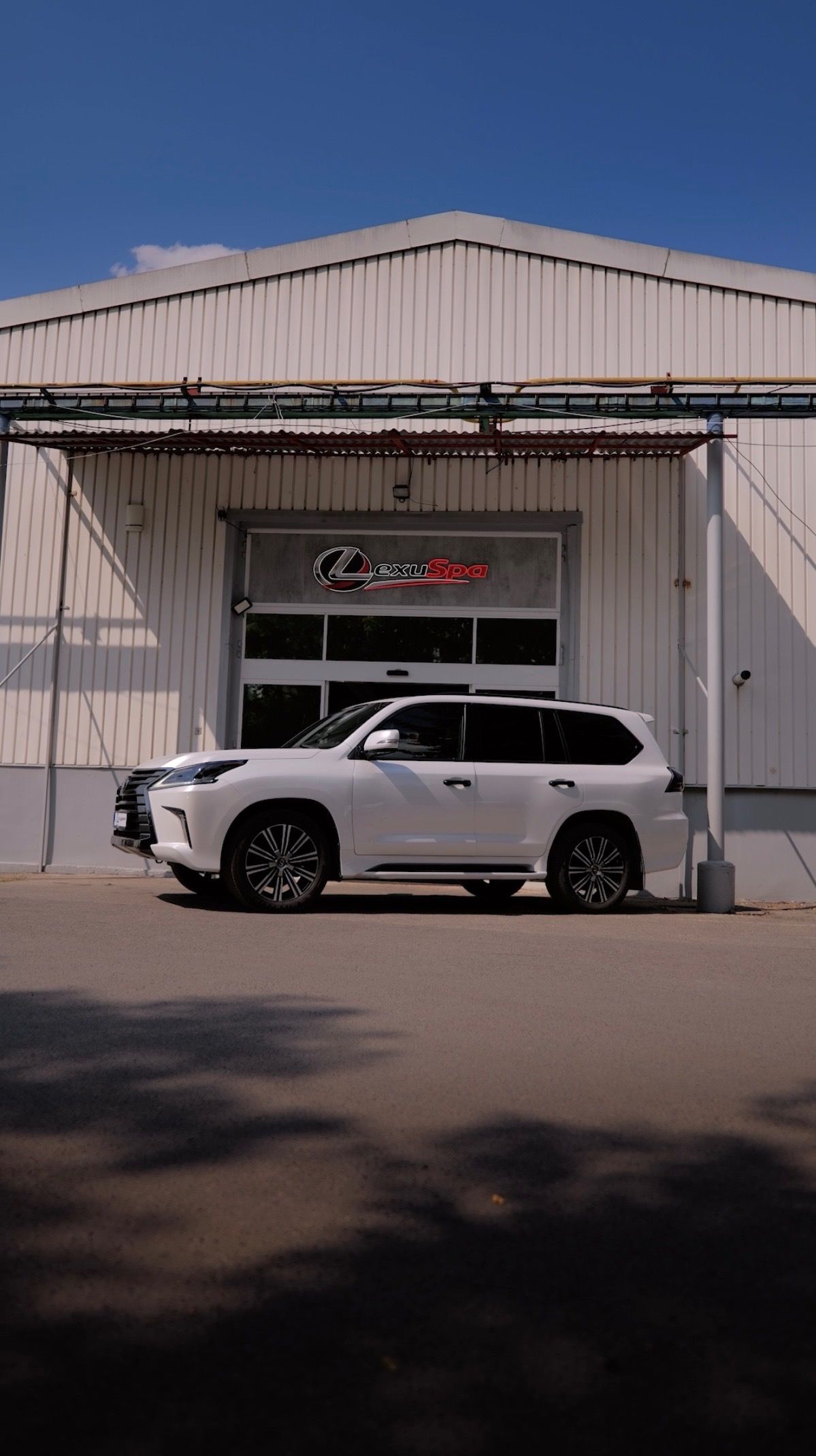 Lexus LX 570, Black Vision, OD NOVÉHO V CZ!! - fotka 2