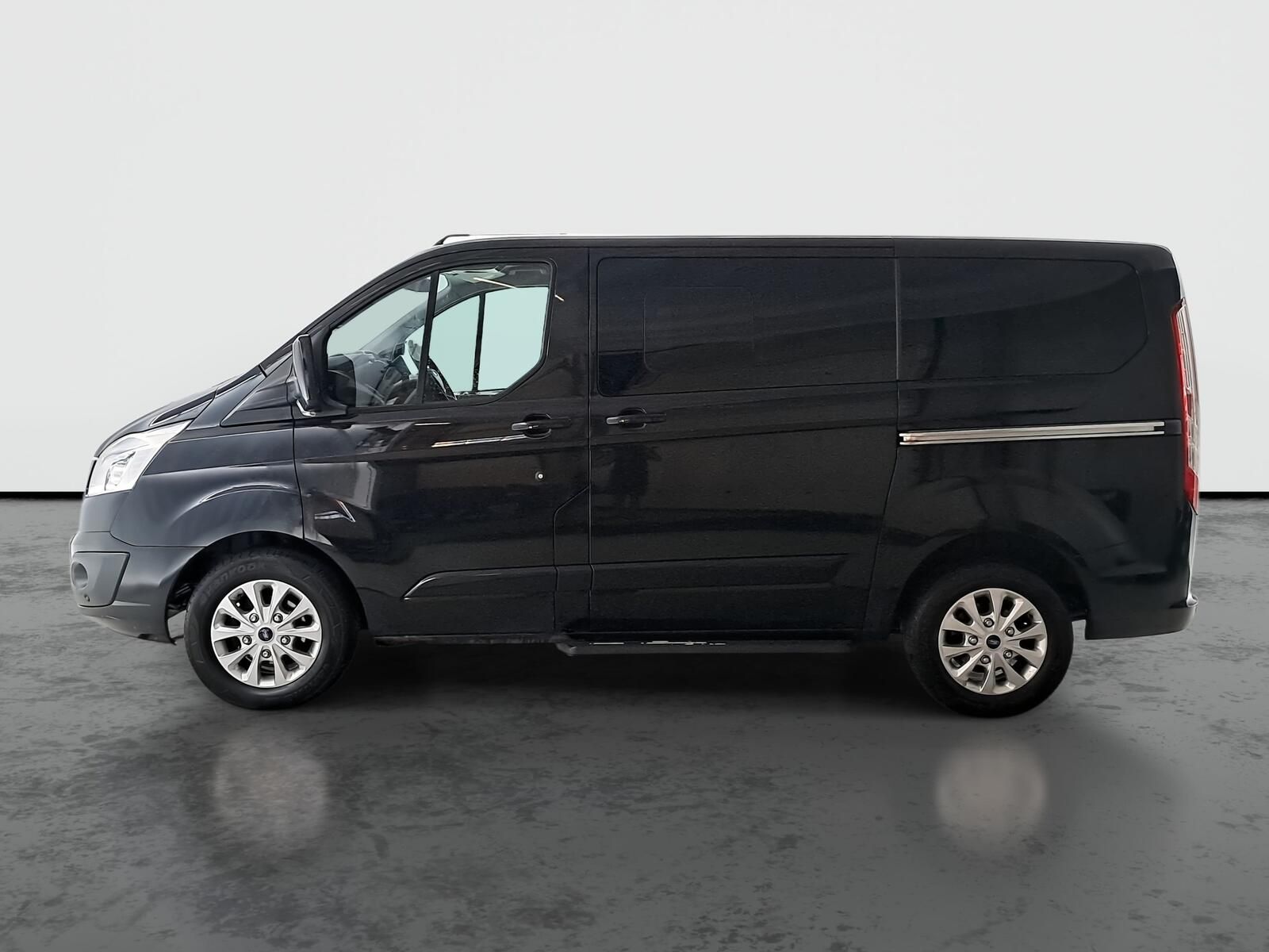 Ford Tourneo Custom, 2.2 TDCi, Klima, Tempomat - fotka 3