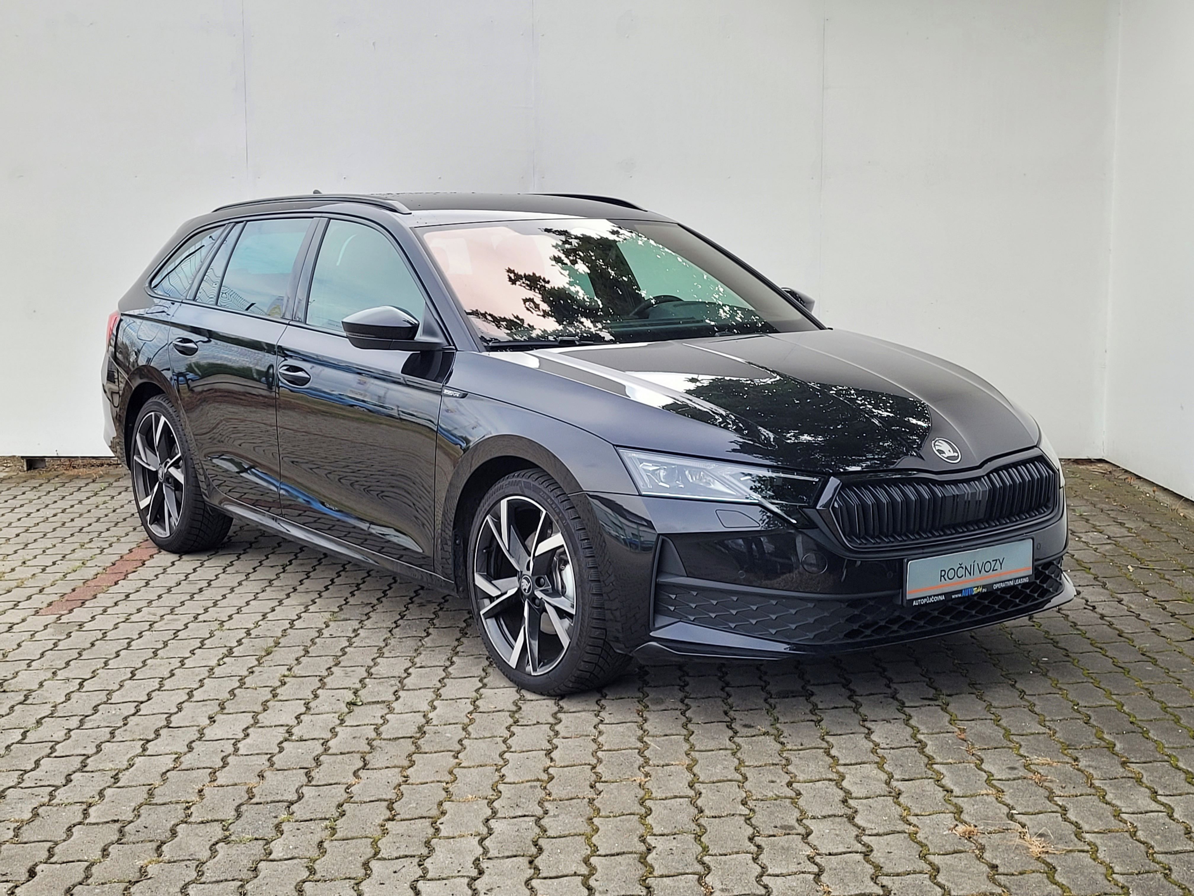 Škoda Octavia, 1.5 TSI 110 kW DSG SportLine - fotka 3