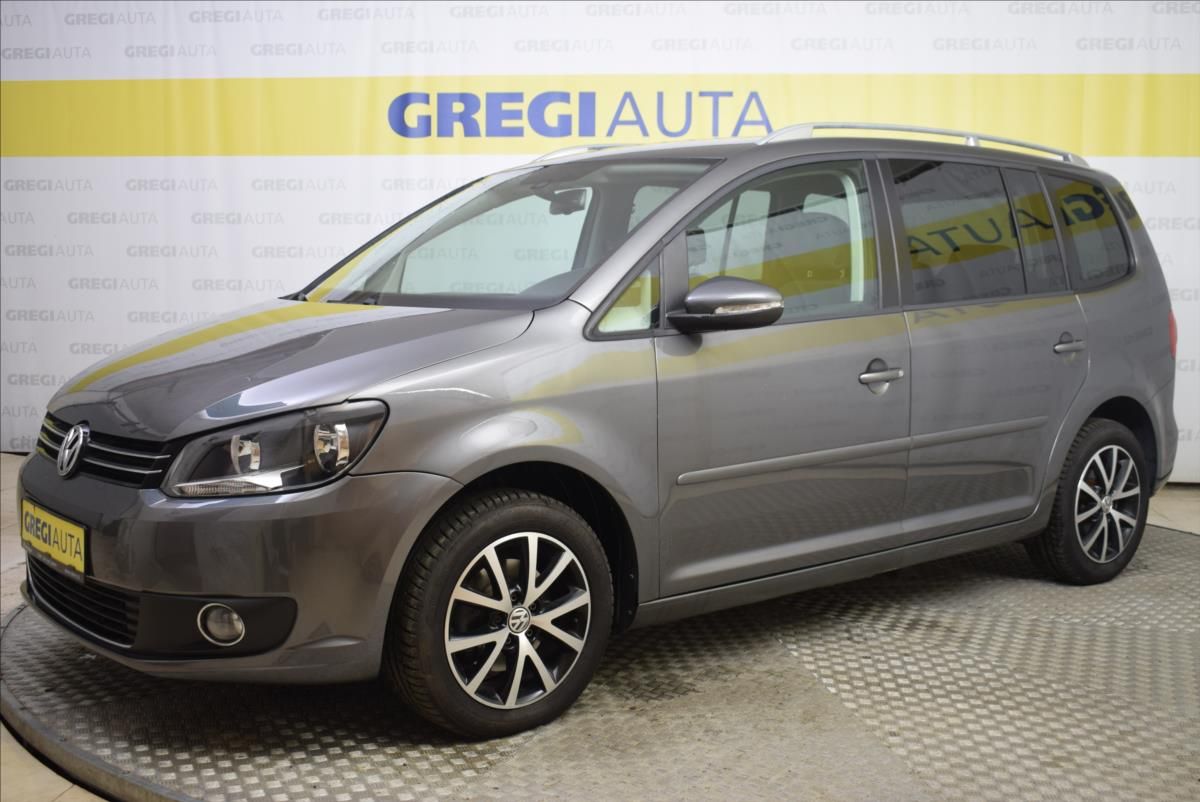 Volkswagen Touran, 1,6 TDi NOVÉ ROZVODY,PO STK - fotka 2