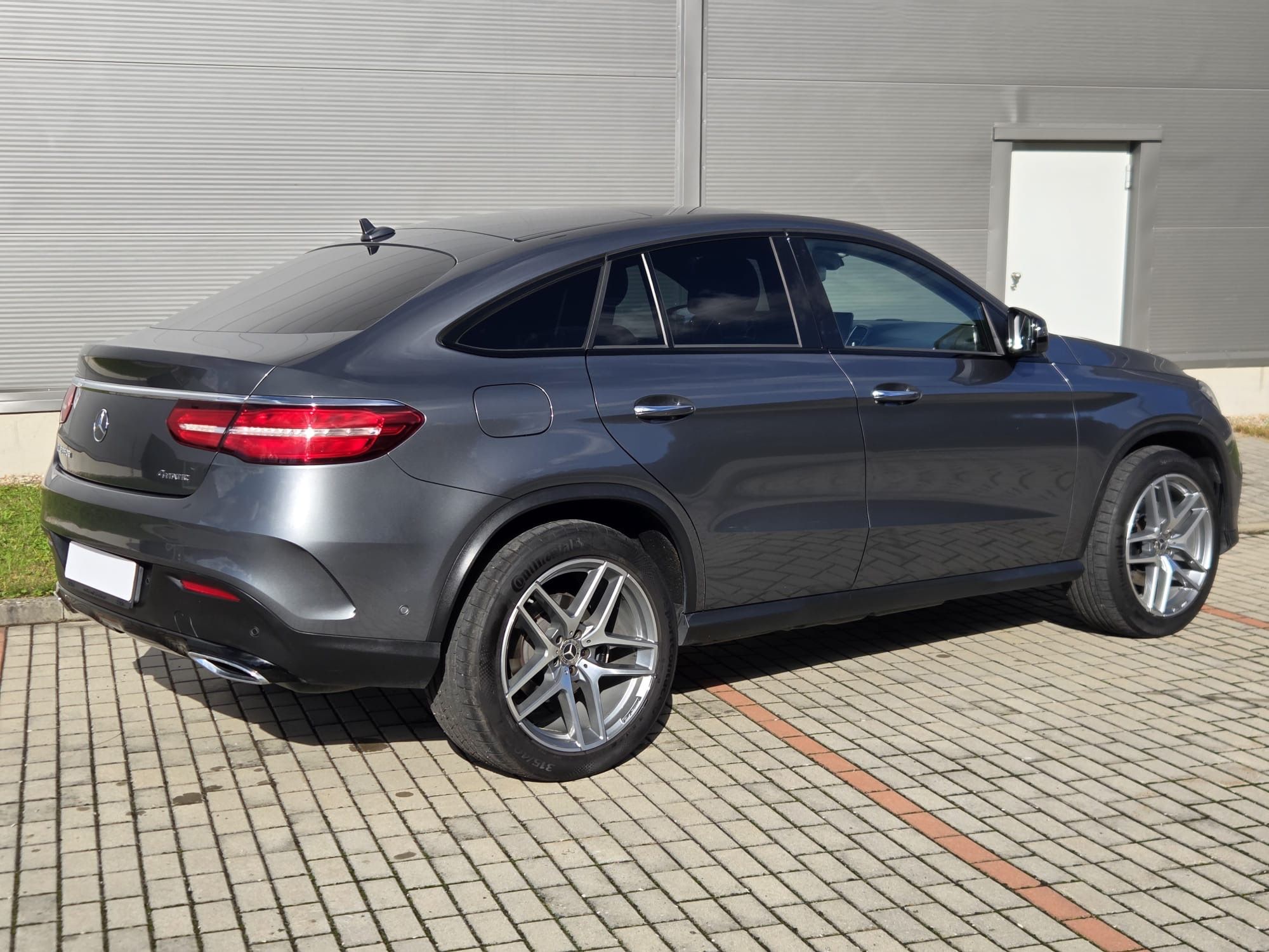 Mercedes-Benz GLE, 350 d AMG 4MATIC - fotka 5