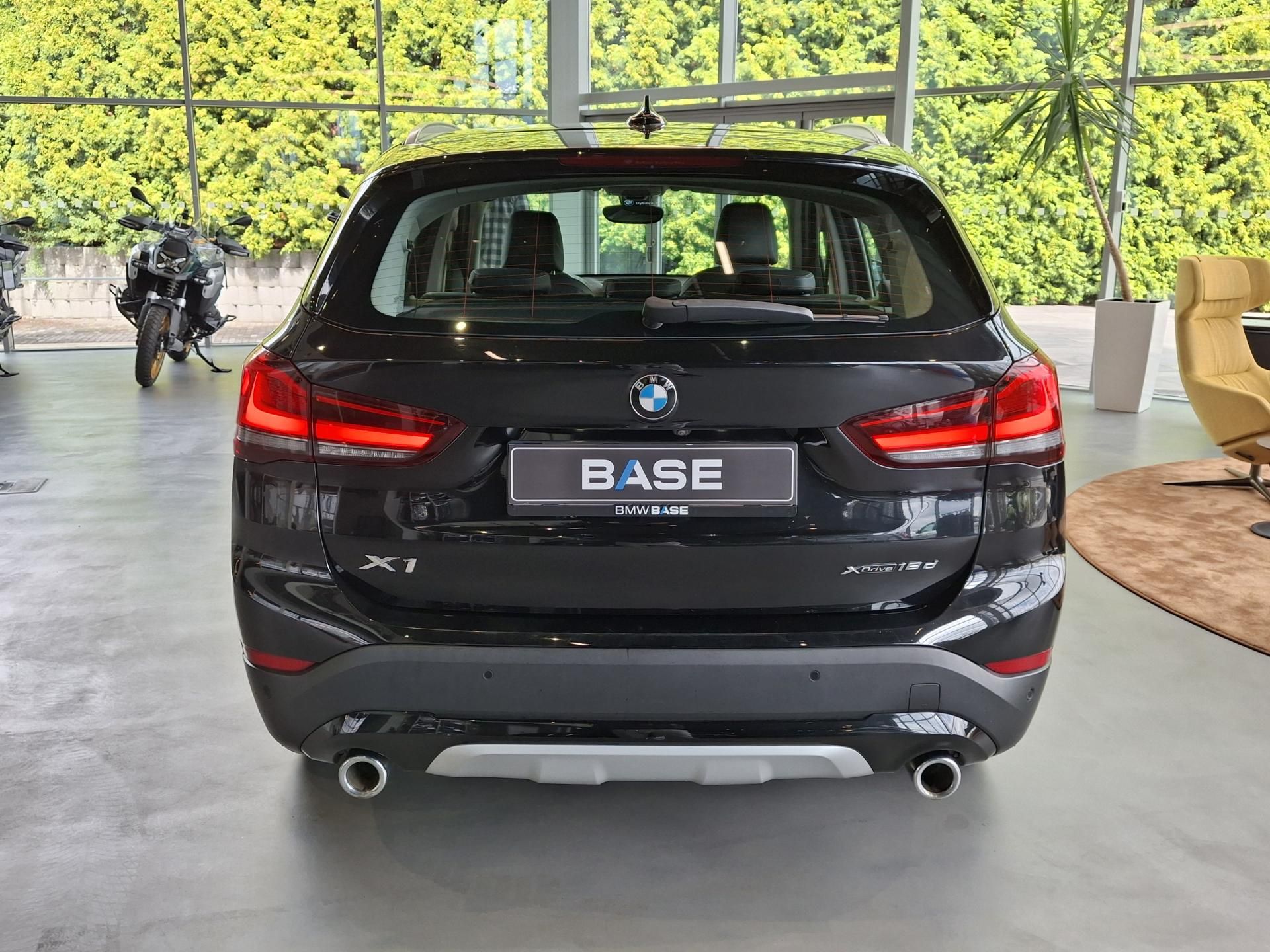 BMW X1, xDrive18d X-Line - fotka 5