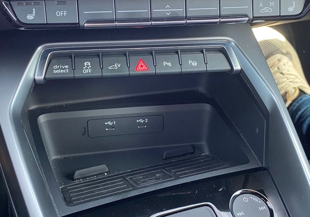 Audi A3, 45 TFSI-e S line - fotka 4