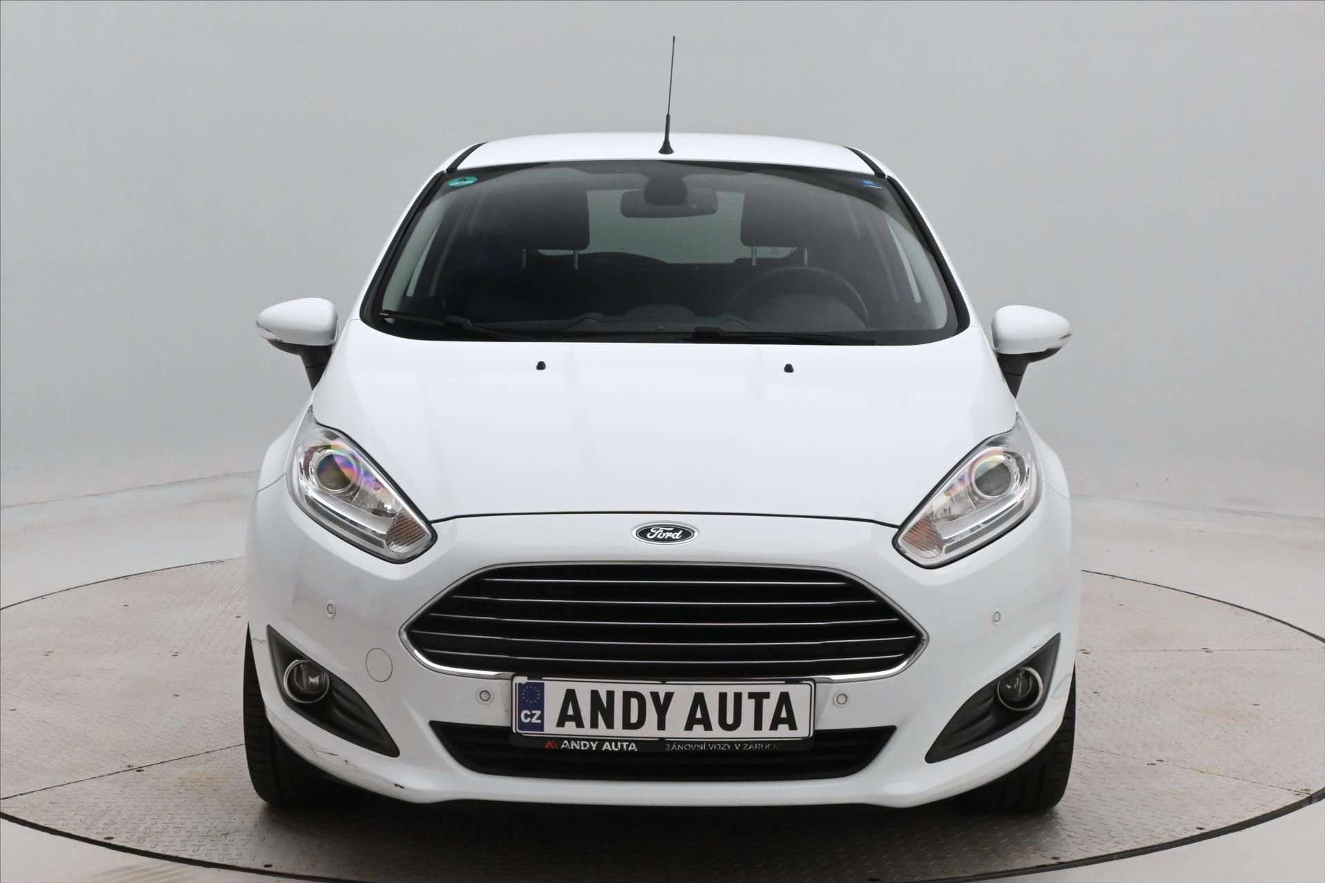 Ford Fiesta, 1,0 EcoBoost 74 kW Titanium - fotka 2
